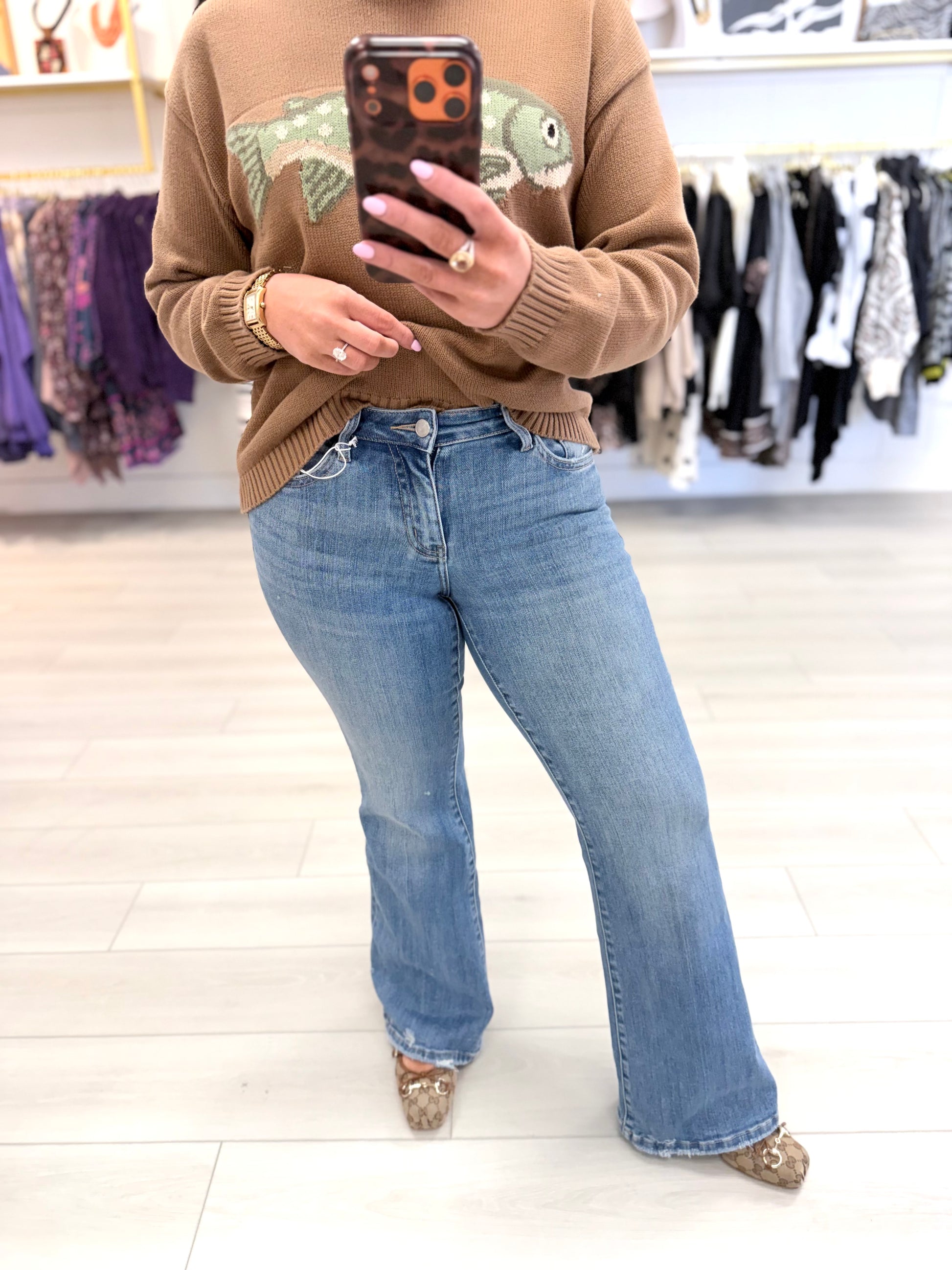 Mid Rise Easy Flare by Lovervet