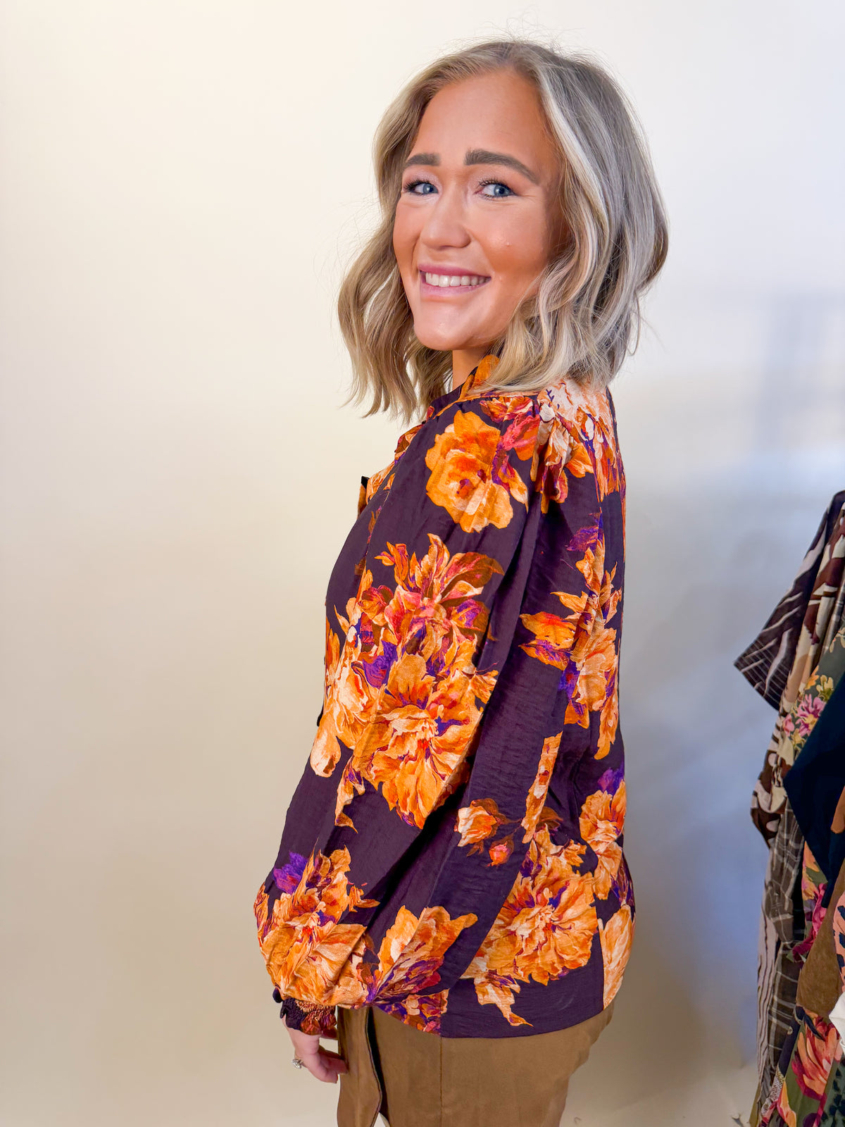 Floral Print Ruffle Long Sleeve Blouse in Pumpkin