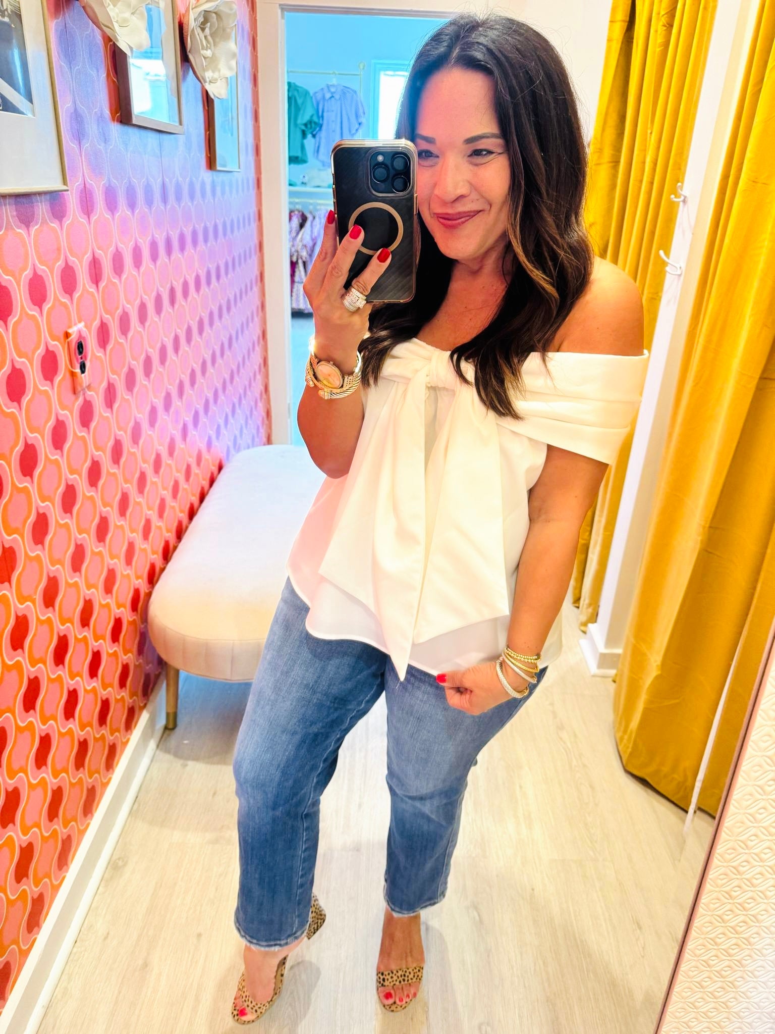 Elegant Bow Top