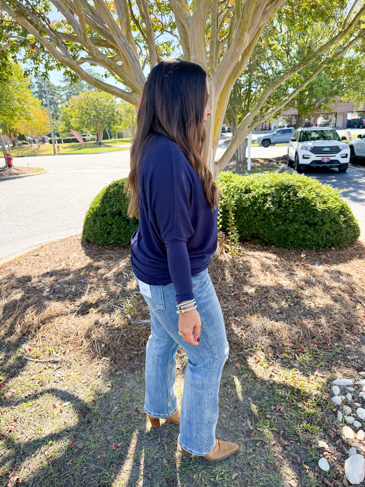 Lightweight Batwing Sleeve Boat Neck Sweater in Dark Navy