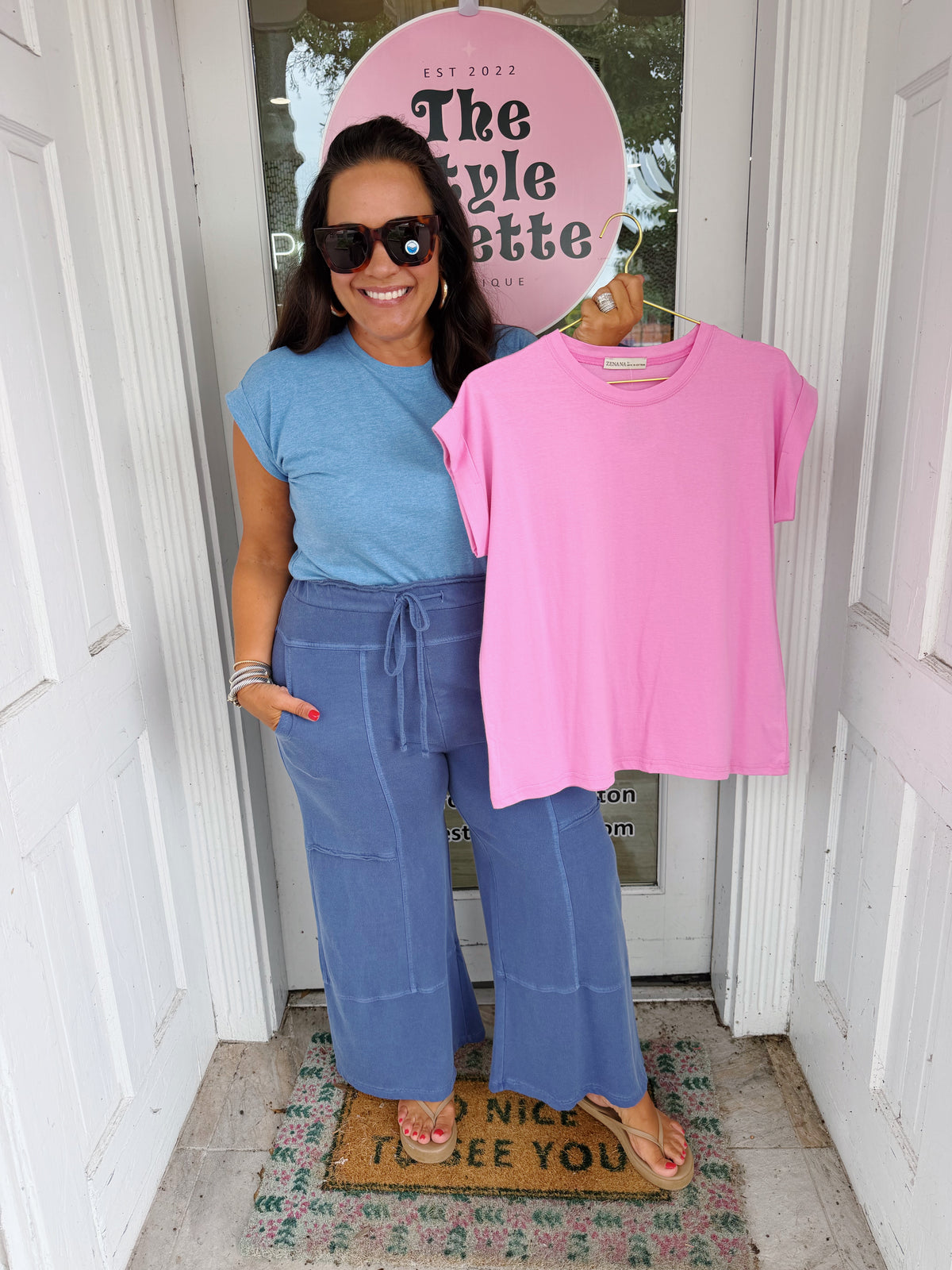 Your Go To Tee (2 Colors Available)