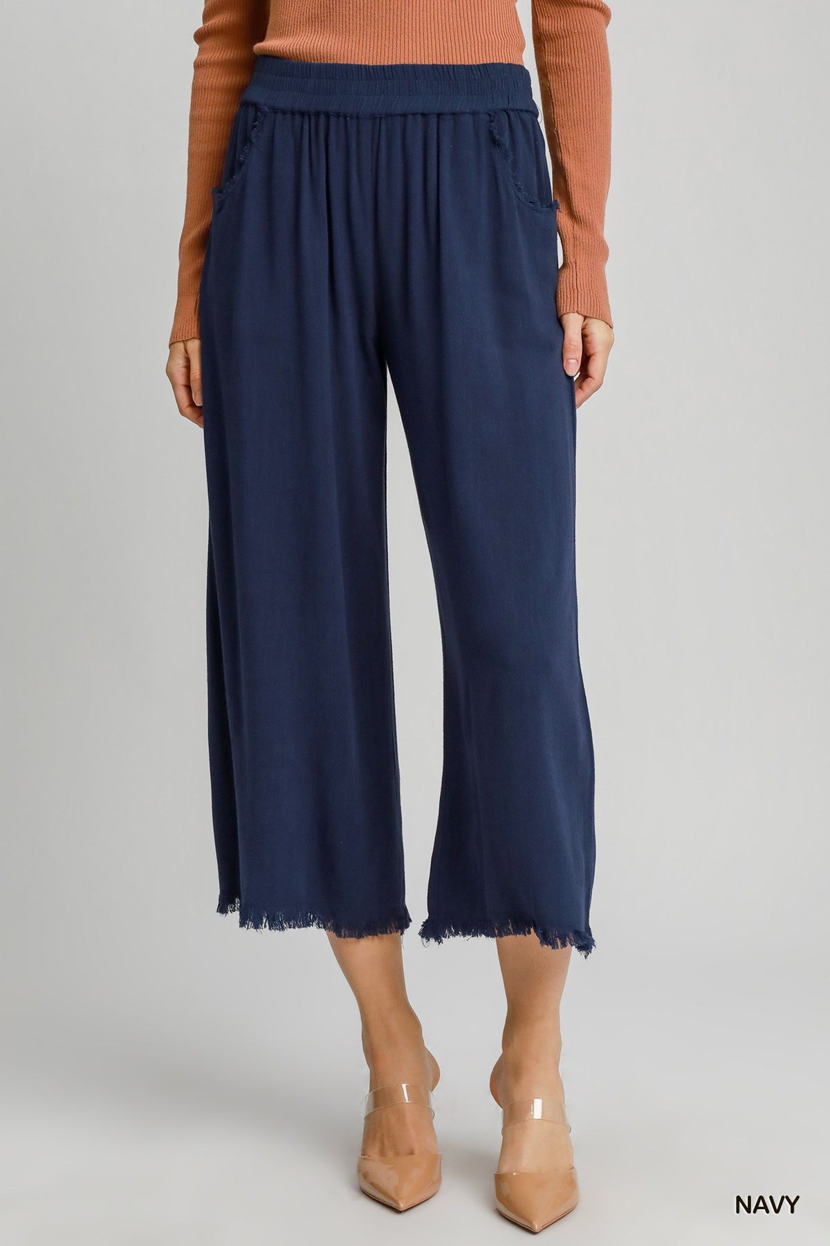 Feel That Flow Pants in Navy