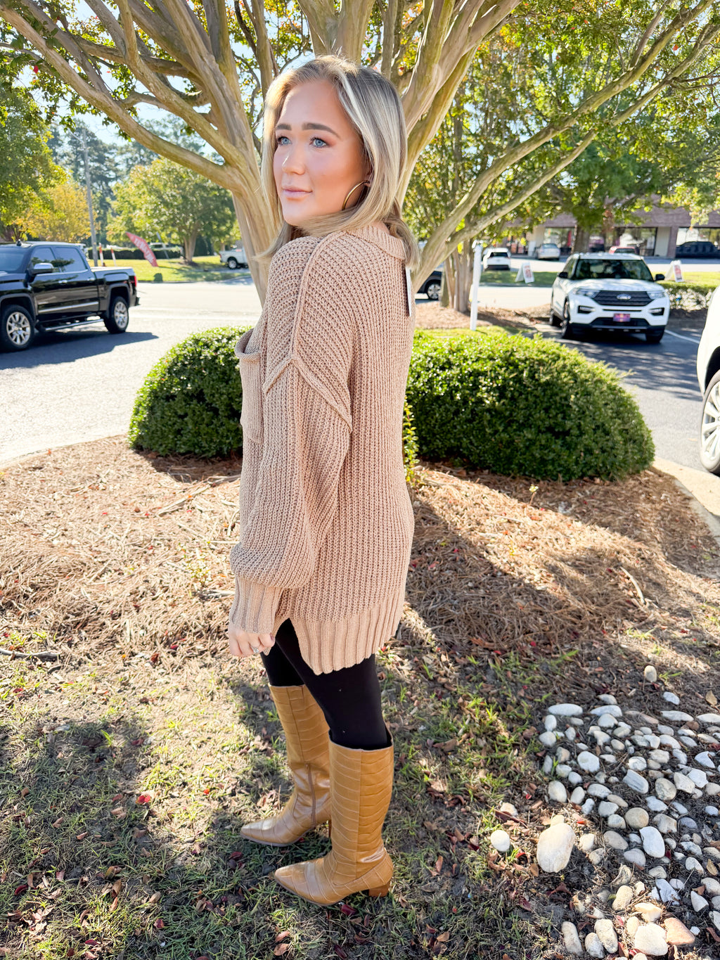 Oversized Chunky Knit Sweater in Mocha