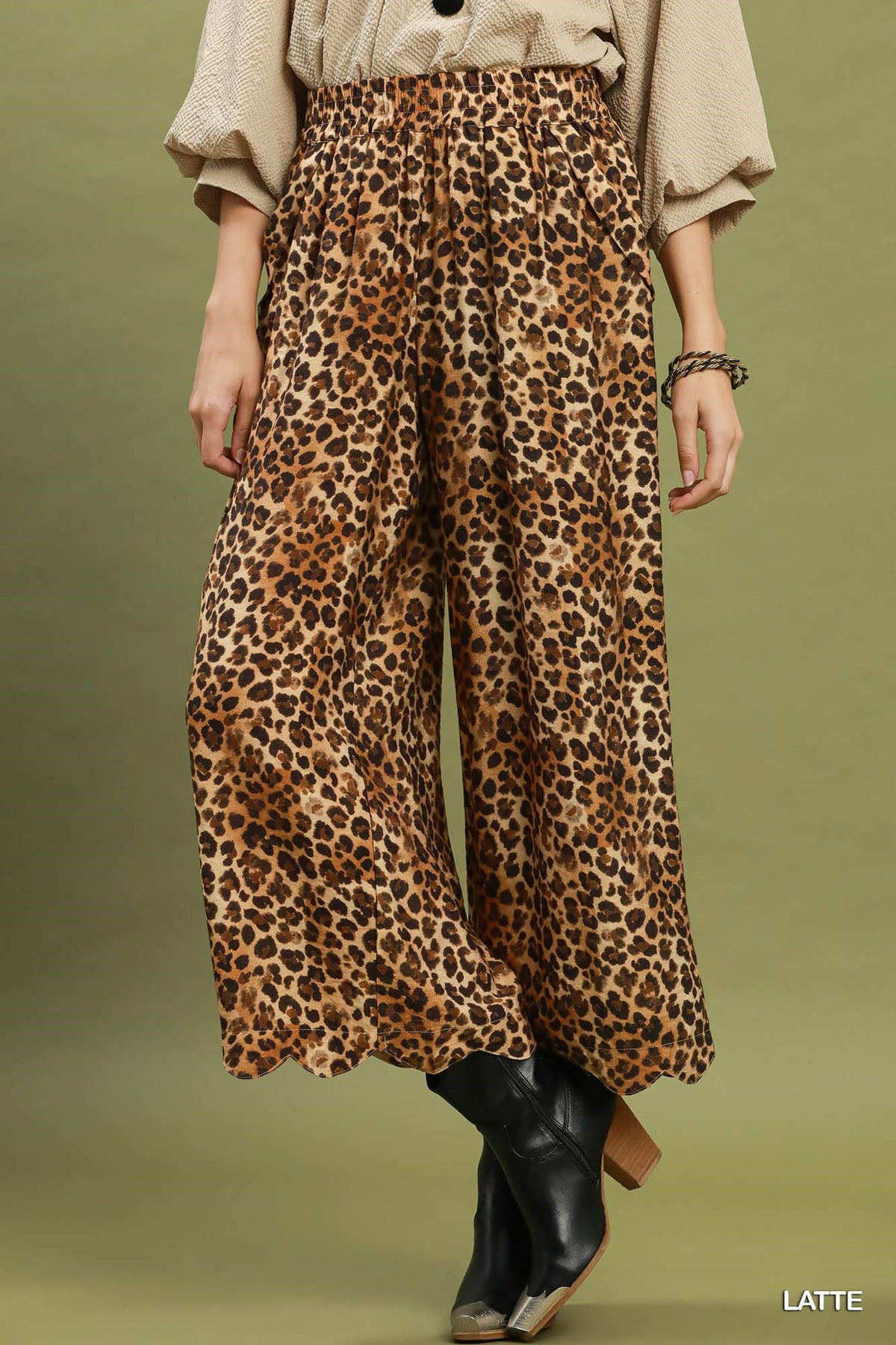 Feel That Flow Pants in Leopard