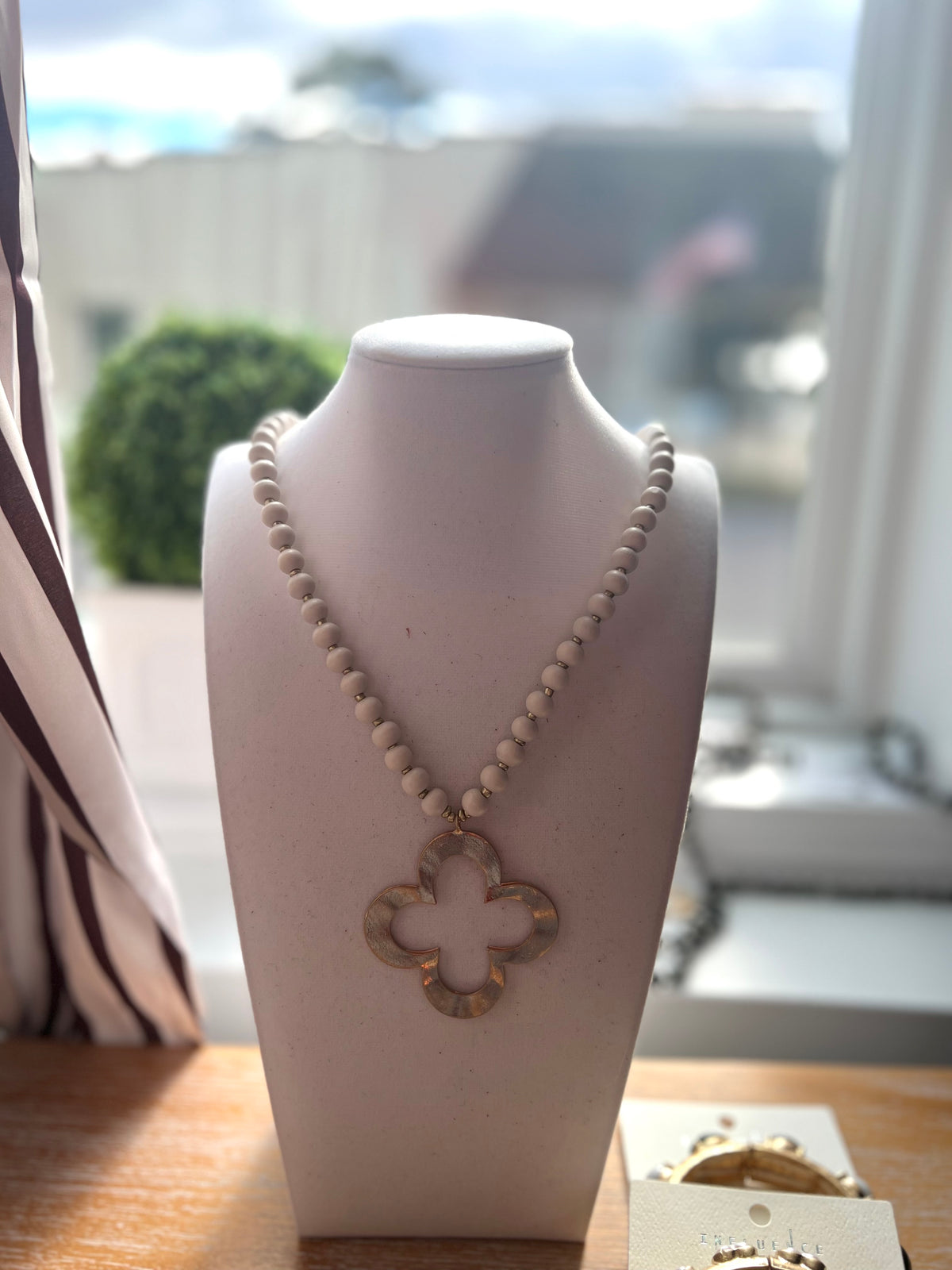 Clover Beaded Necklace