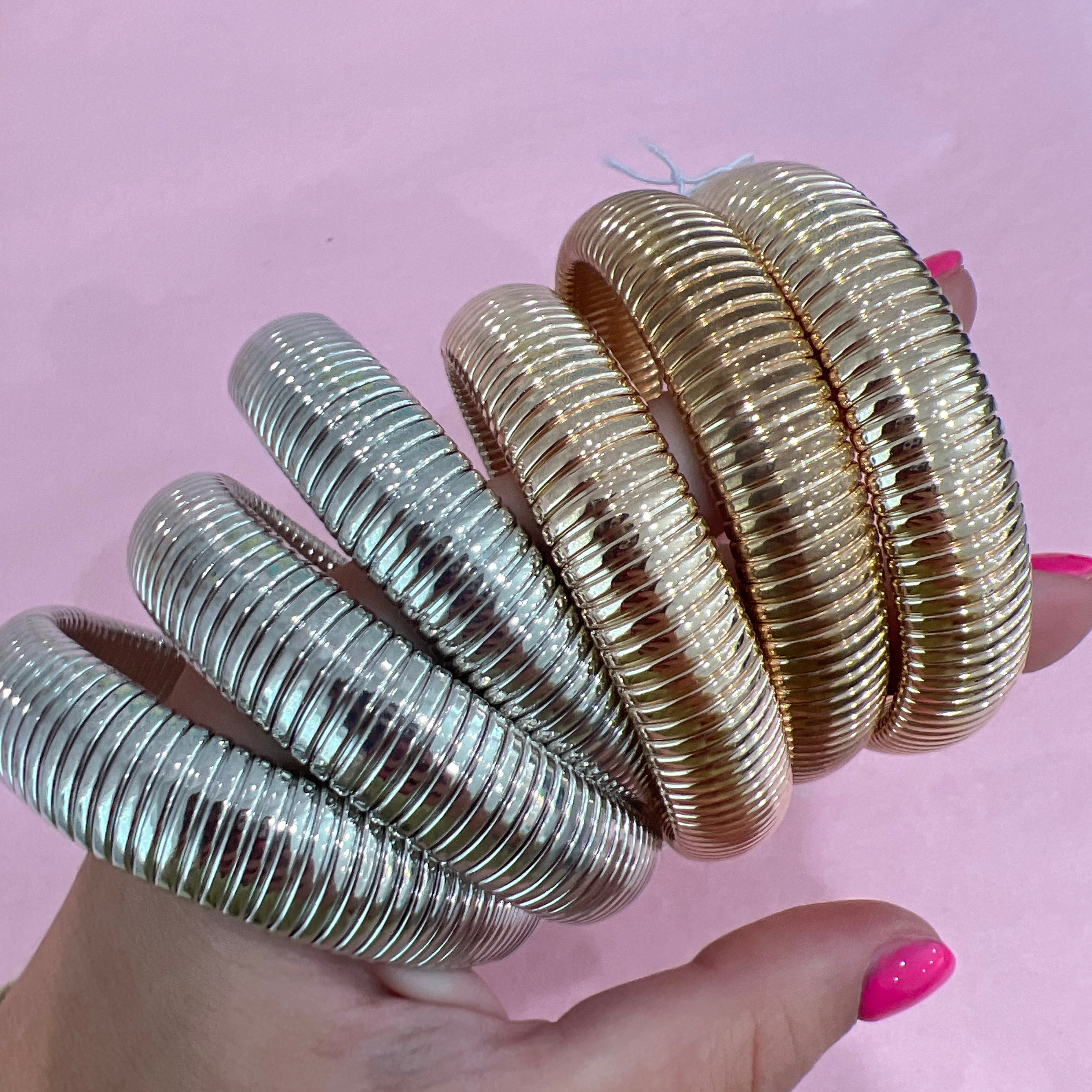 Rachel Ribbed Bangle Medium