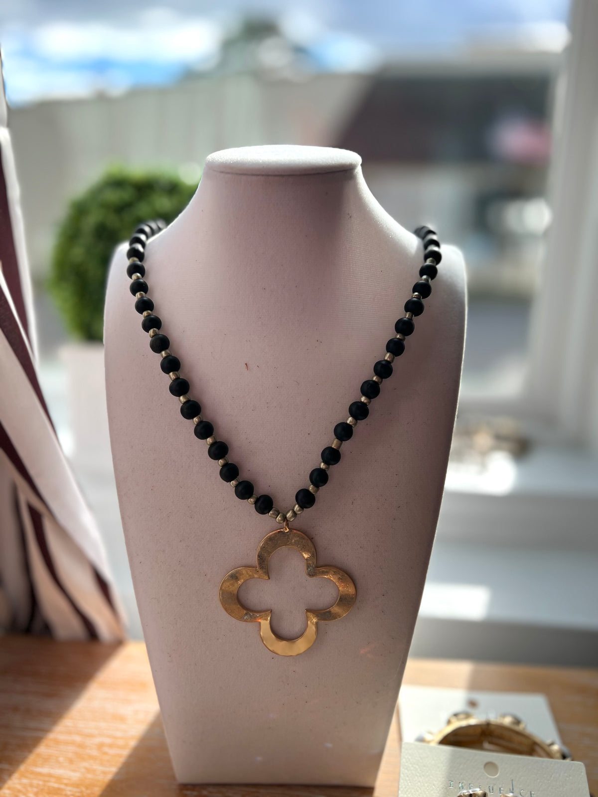 Clover Beaded Necklace