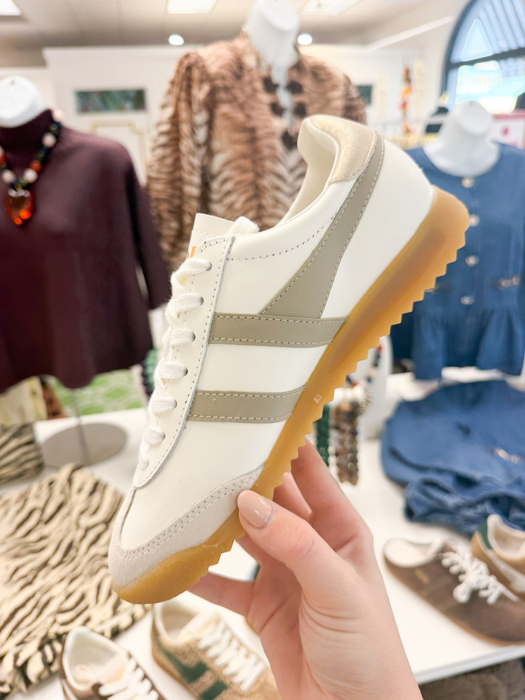 Gola Women's Torpedo Leather Trainer Off
White/Bone/Gold