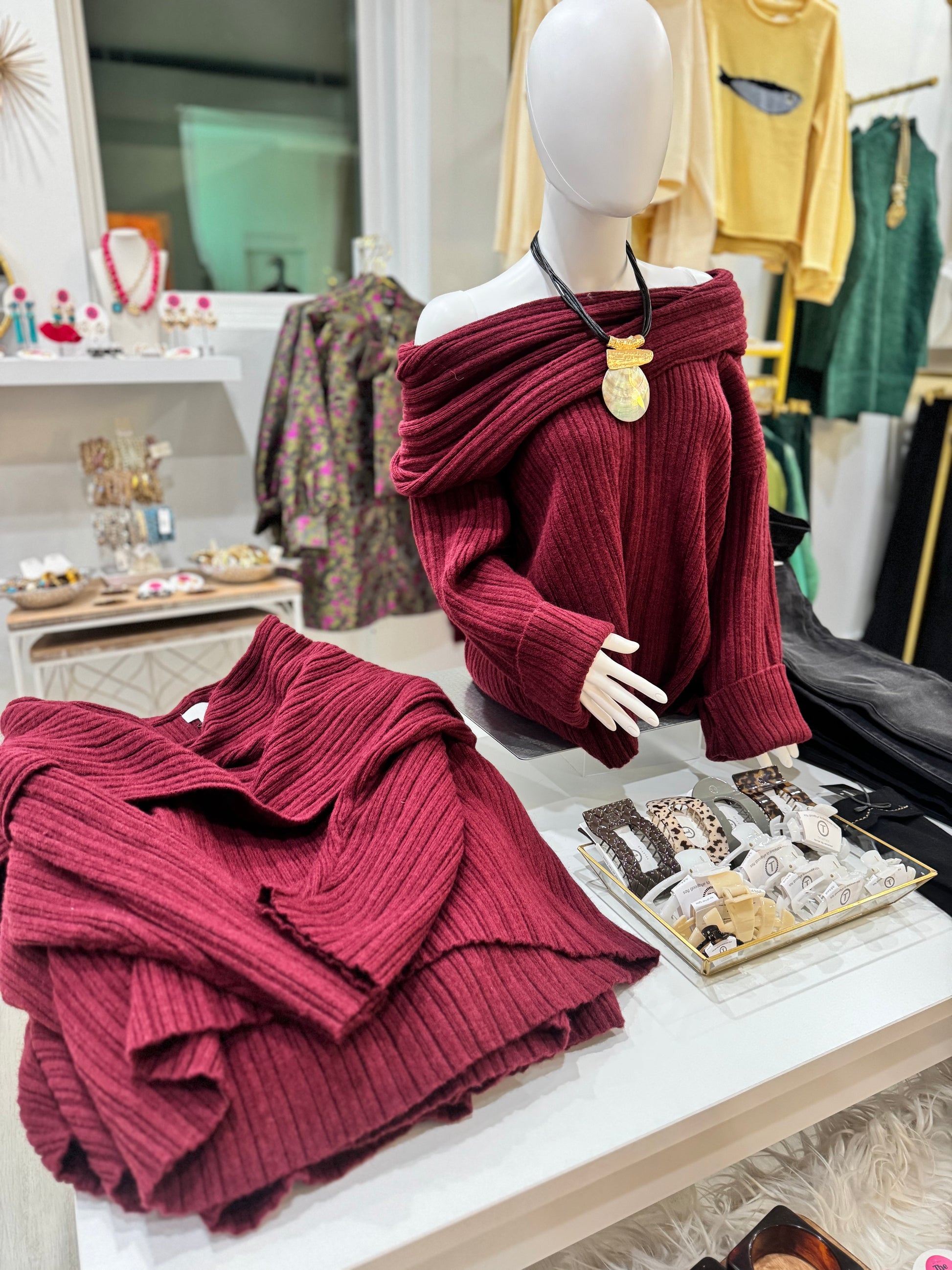 Warm Winter Day Sweater (2 Colors)