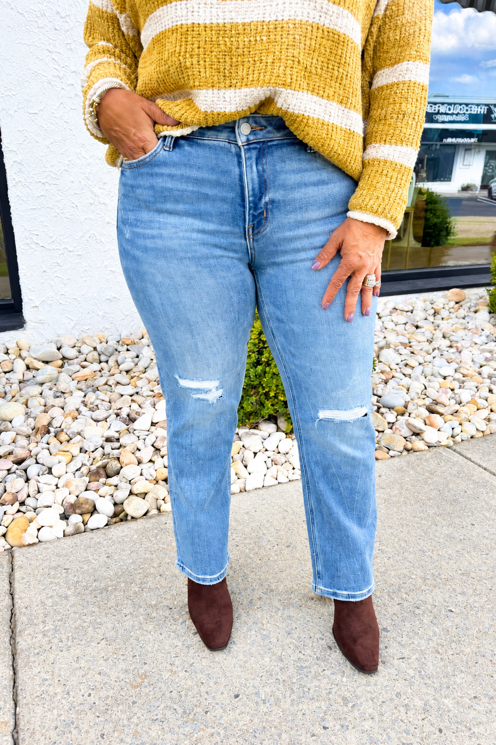 Mid Rise Tinted Medium Dark Wash Ankle Straight Vervet