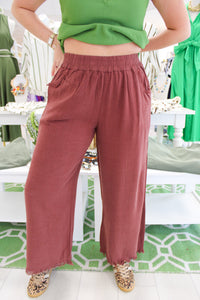 Feel That Flow Pants in Red Mahogany