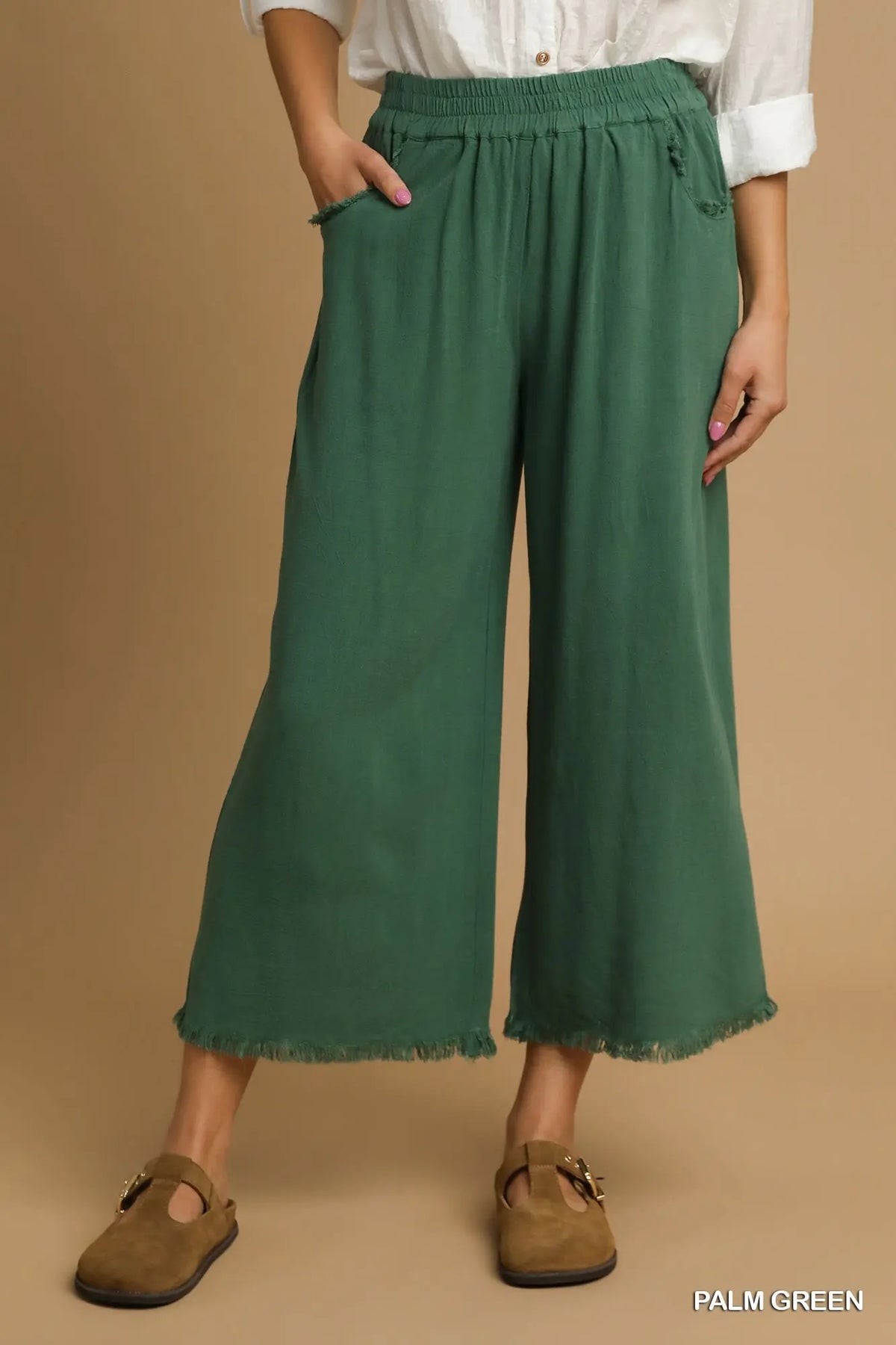 Feel That Flow Pants in Palm Green