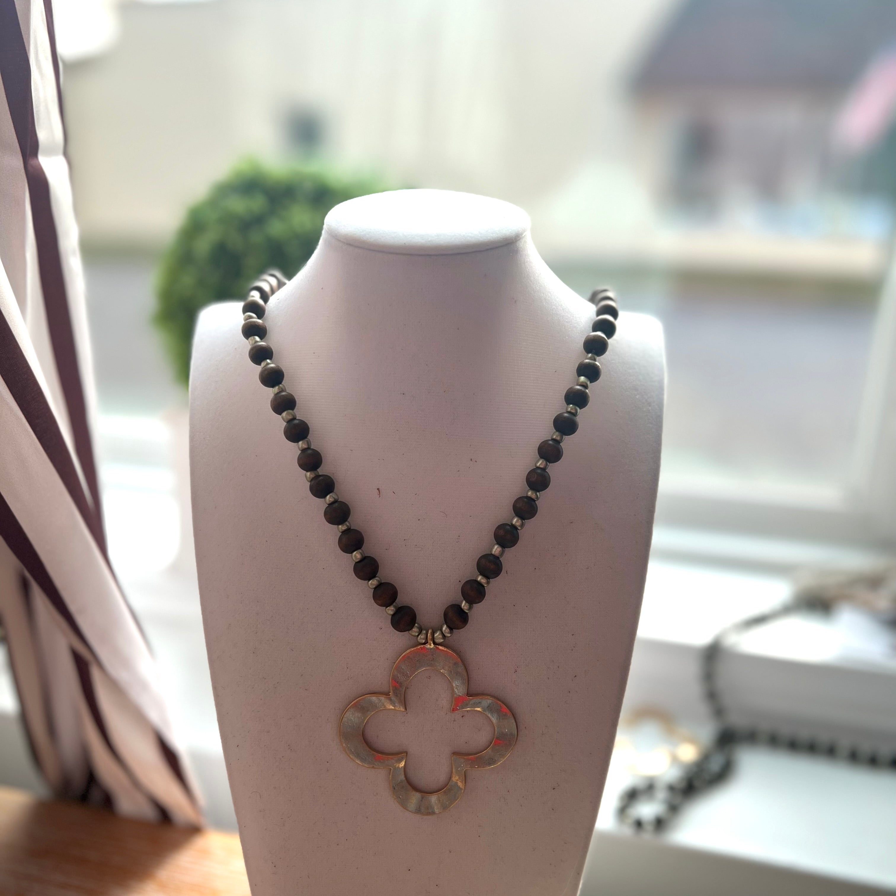 Clover Beaded Necklace