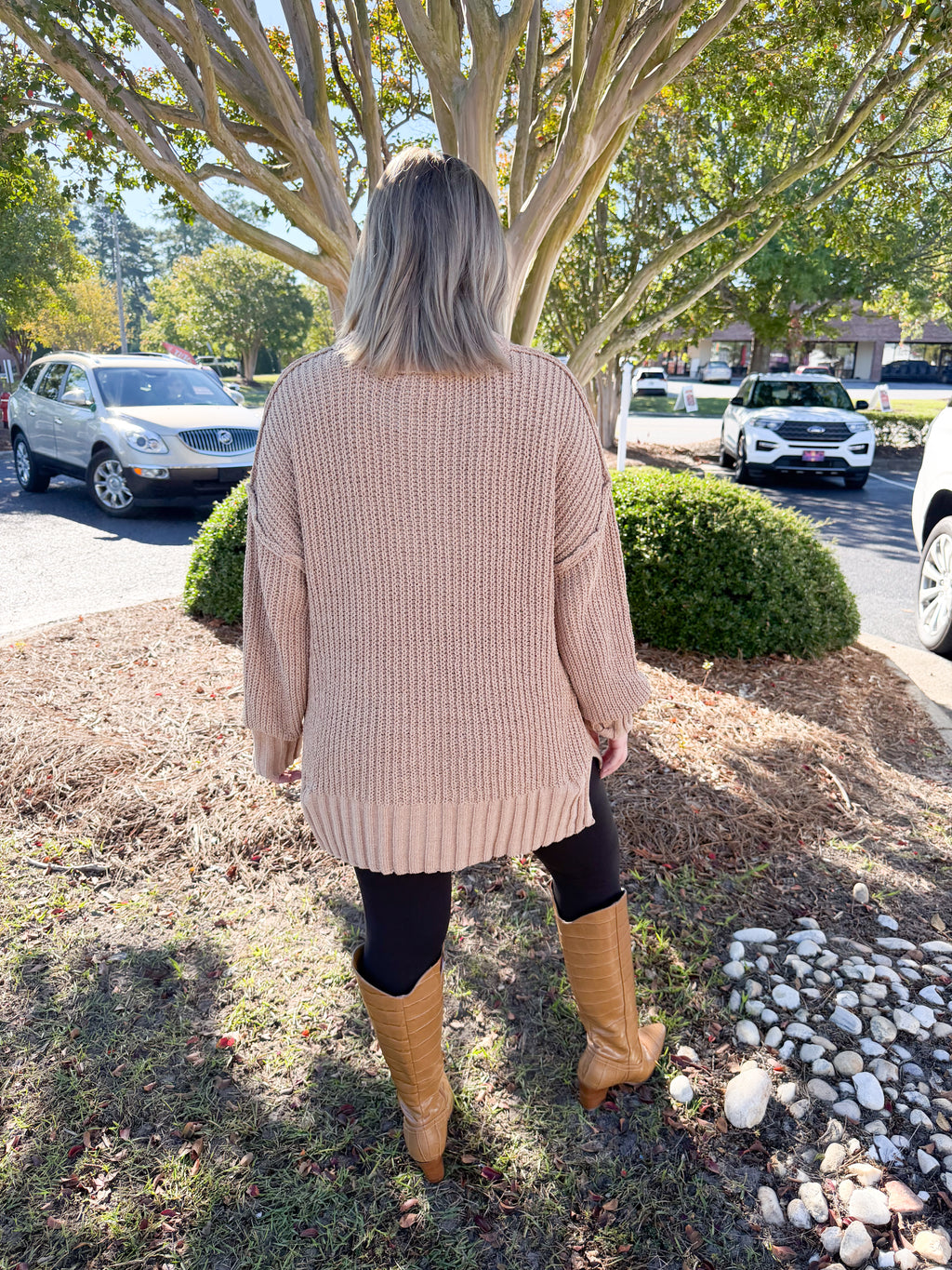 Oversized Chunky Knit Sweater in Mocha