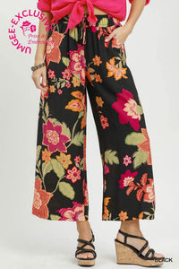 Finding Florals Pants in Black