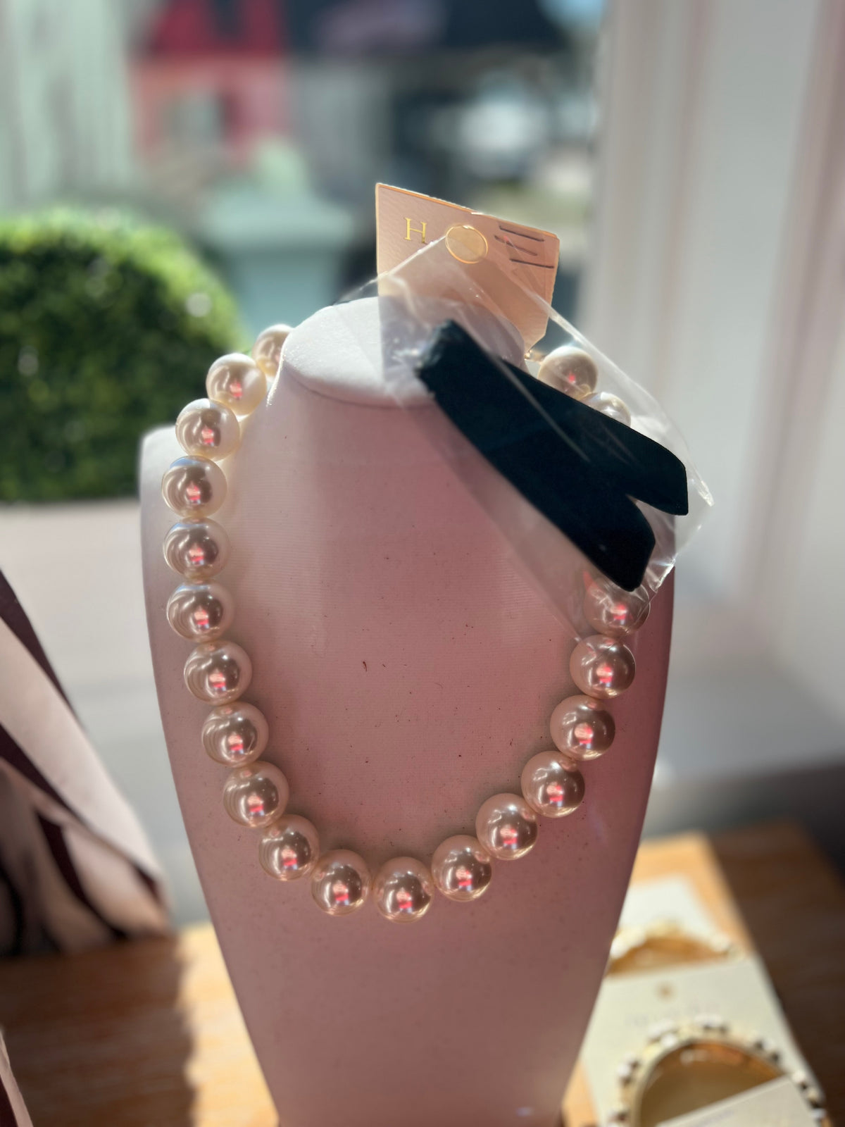 Mother of Pearls Necklace