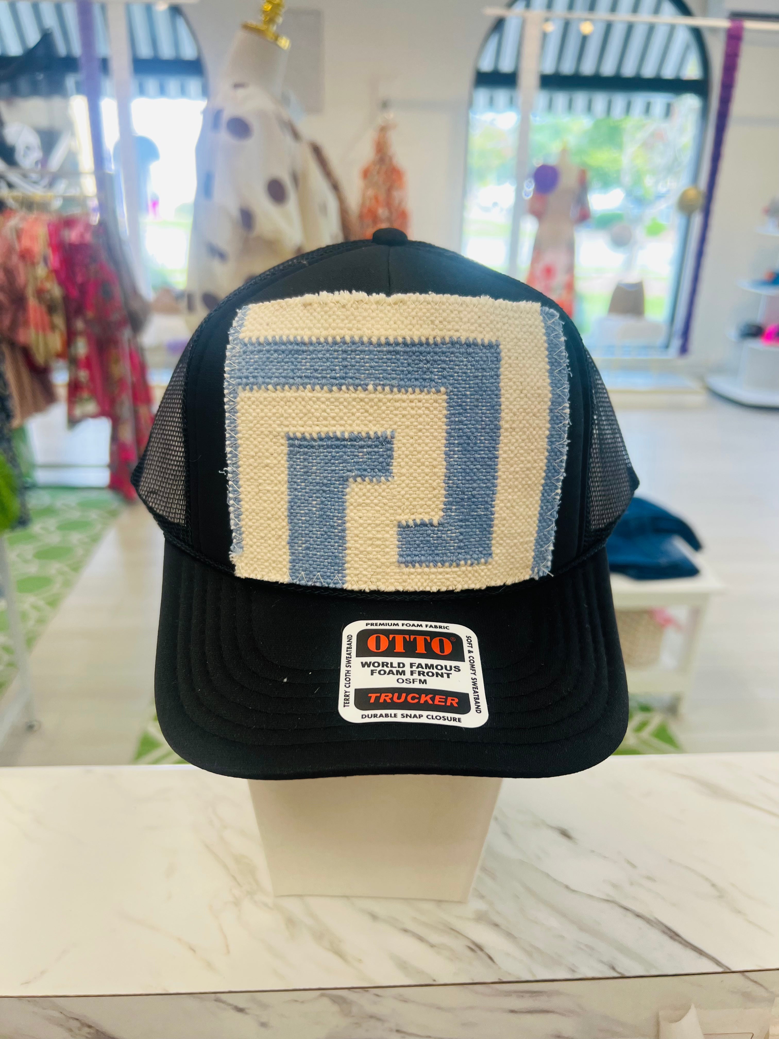 ORIJINAL Trucker Hat in Black- White/Light Blue