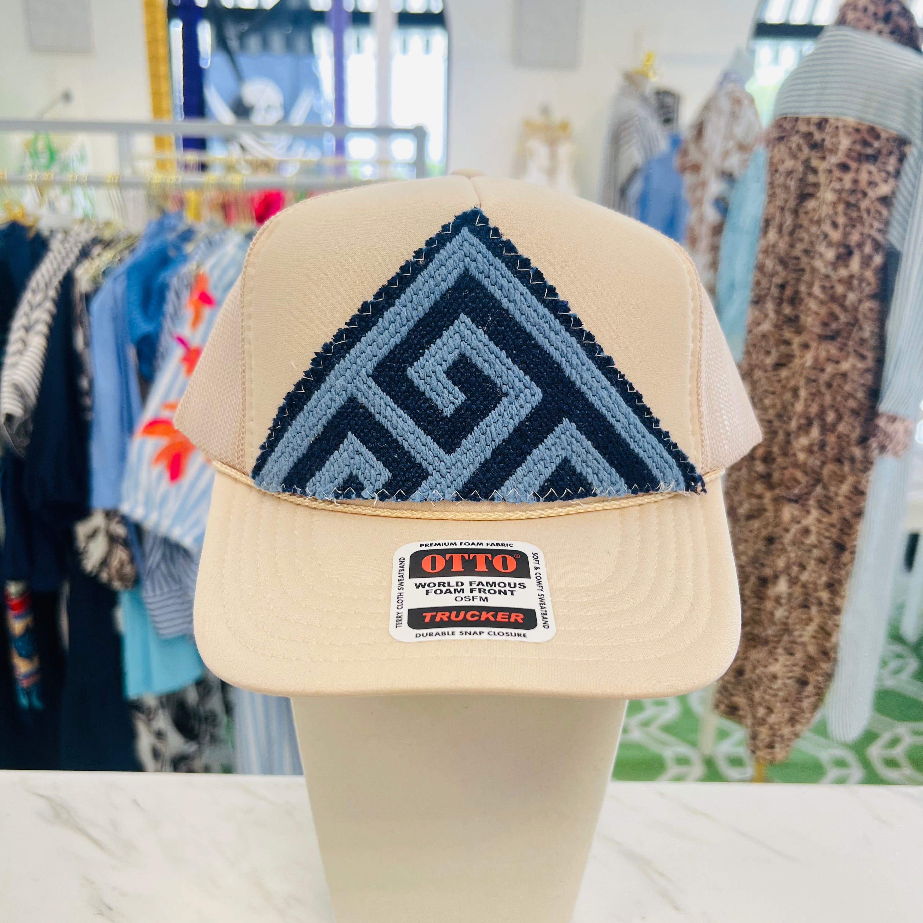 ORIJINAL Trucker Hat in Tan - Navy/Blue