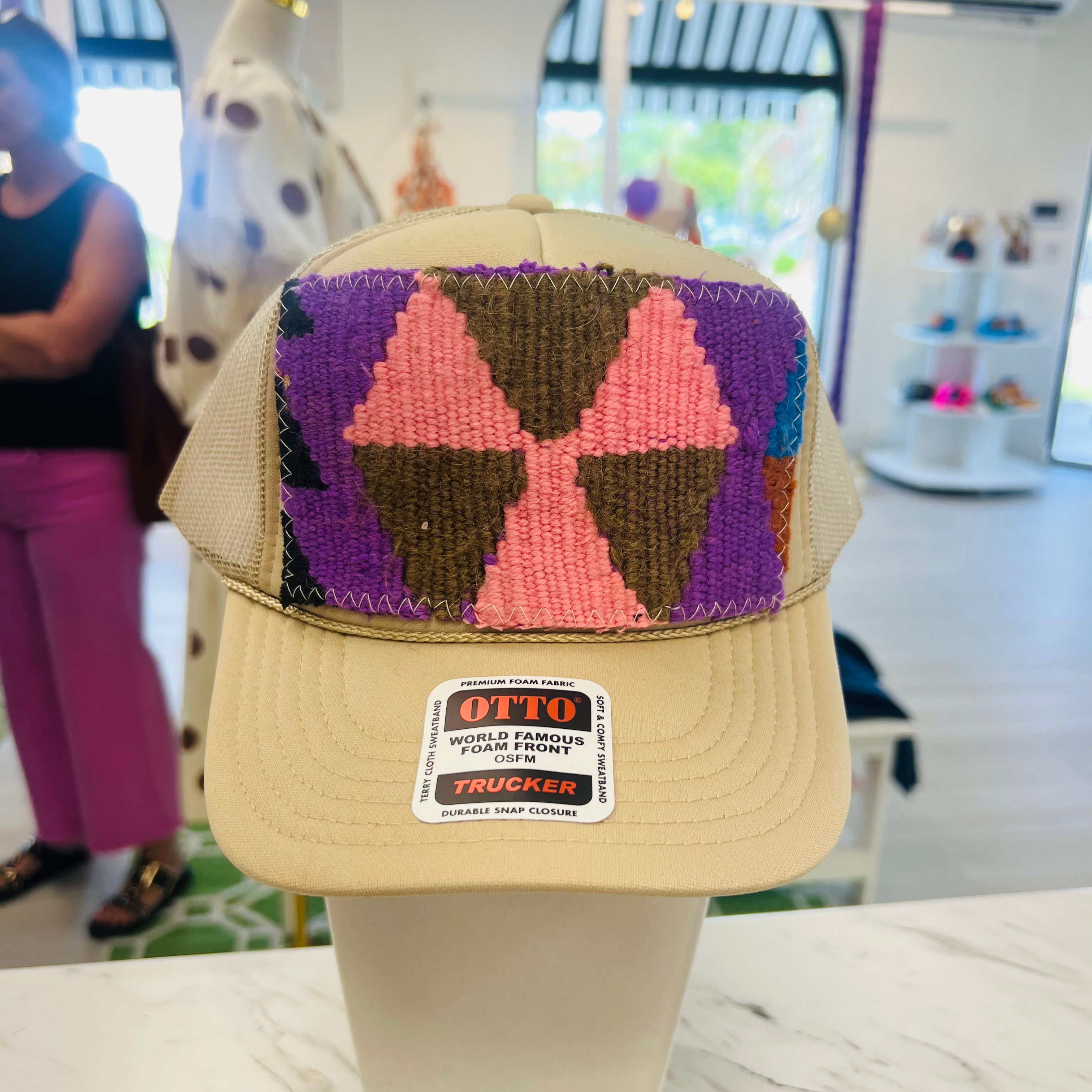 ORIJINAL Trucker Hat in Tan - Brown/Purple/Pink