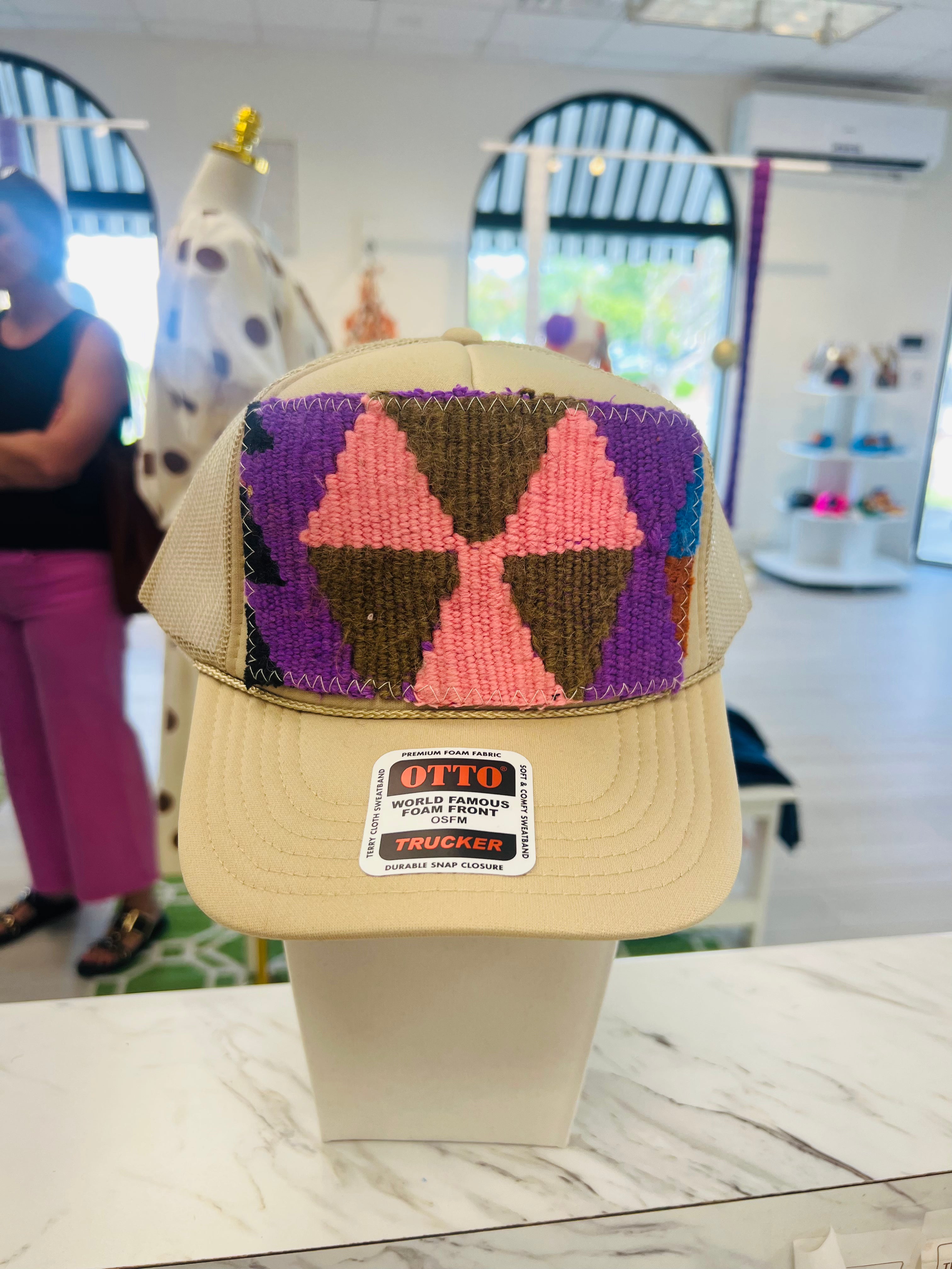 ORIJINAL Trucker Hat in Tan - Brown/Purple/Pink