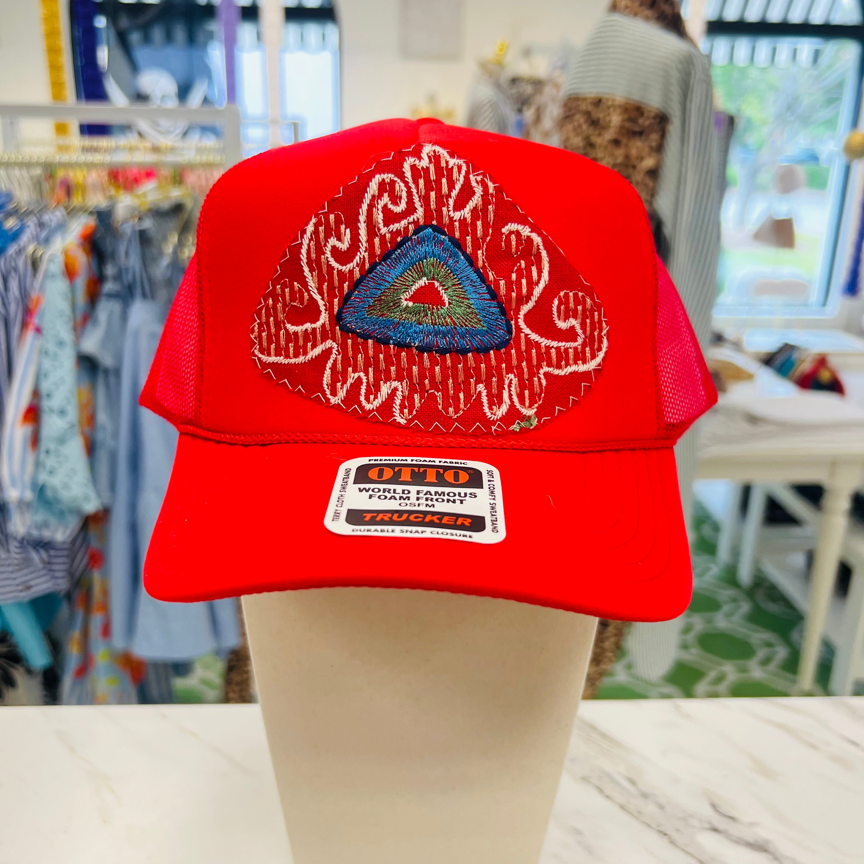 ORIJINAL Trucker Hat in Red - Red/Blue/Green Patch