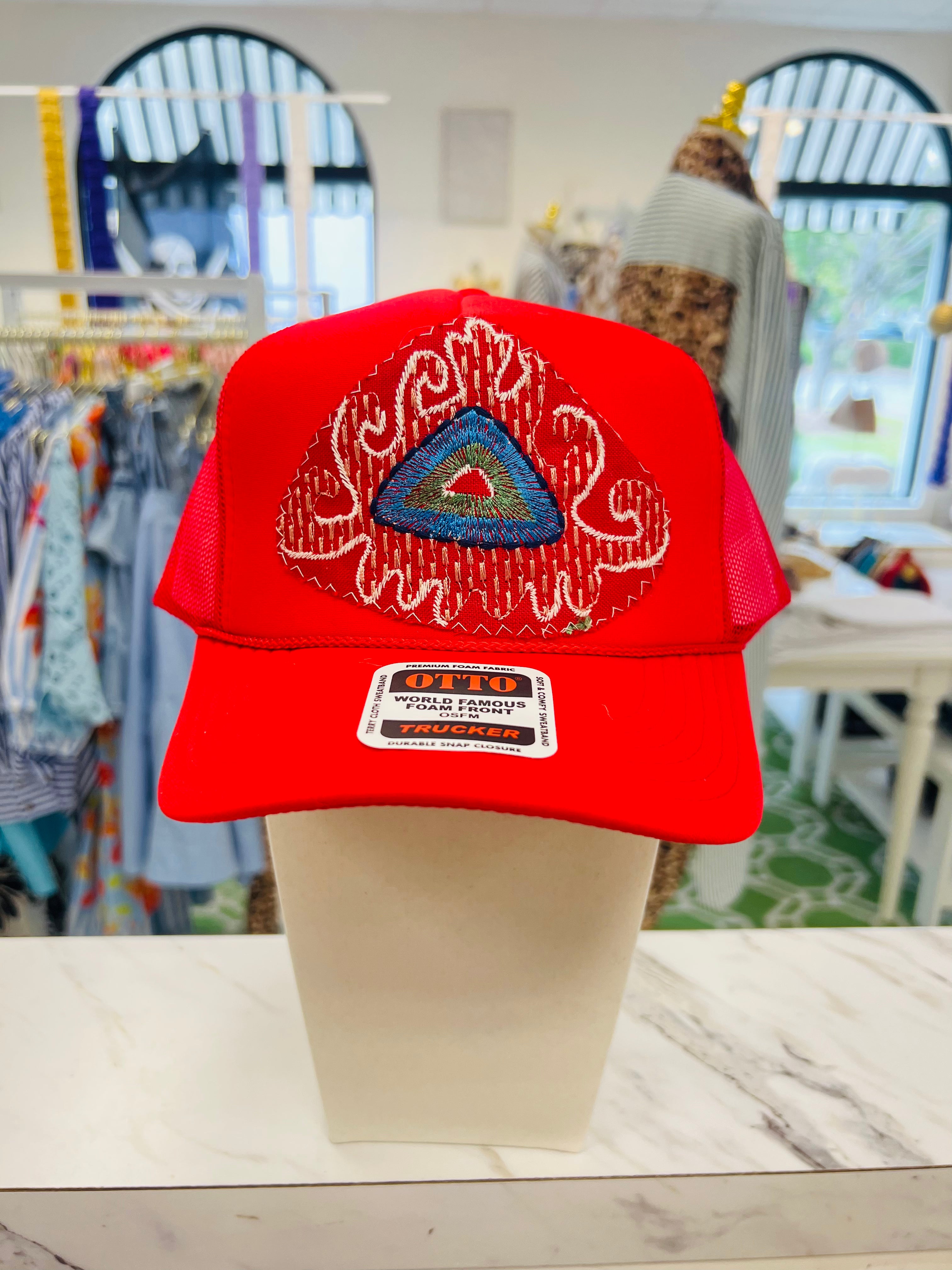 ORIJINAL Trucker Hat in Red - Red/Blue/Green Patch