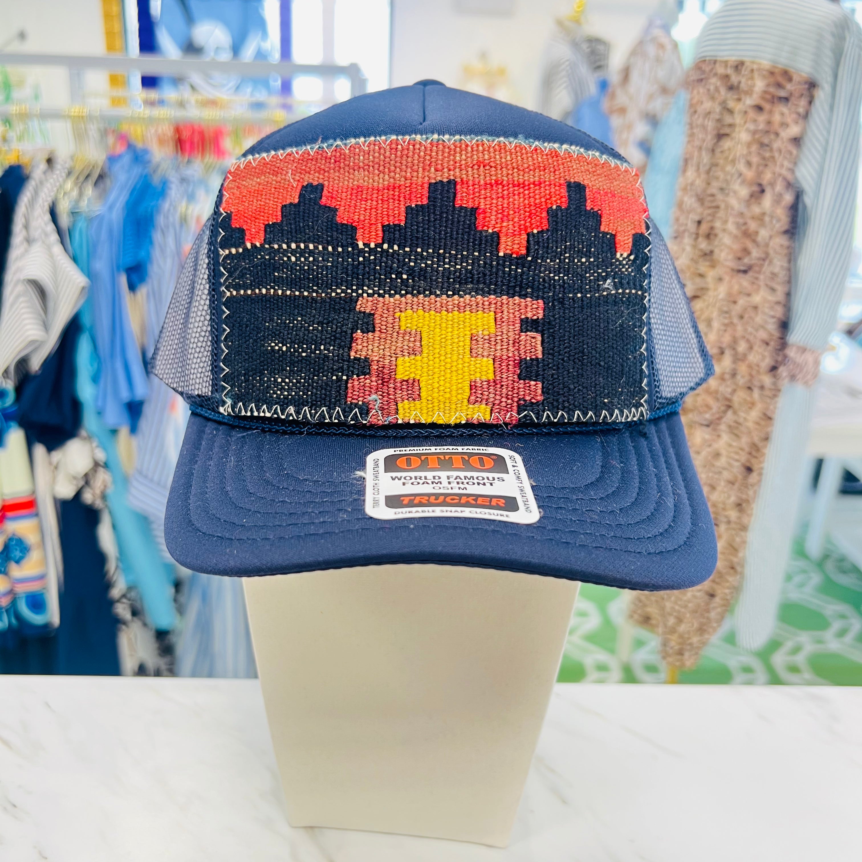 ORIJINAL Trucker Hat in Navy - Black/Red