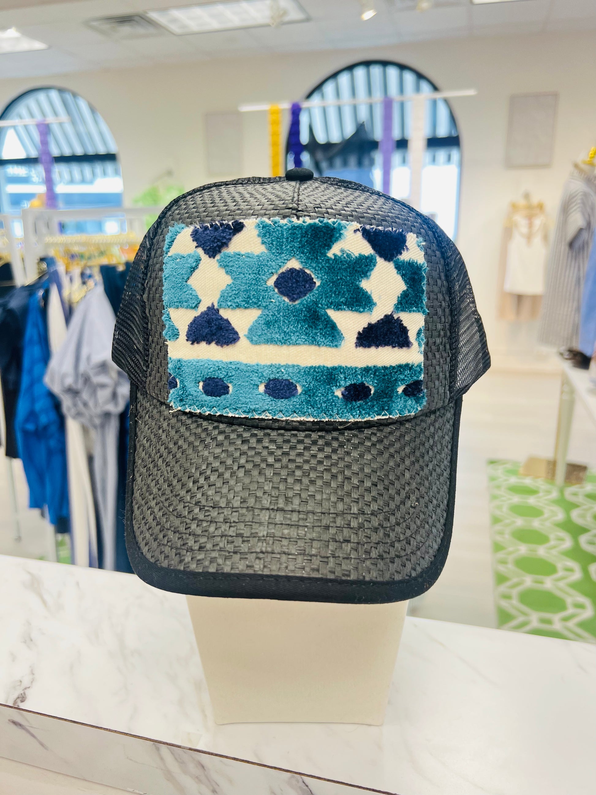 ORIJINAL Straw Trucker Hat in Black - Navy/Teal/White