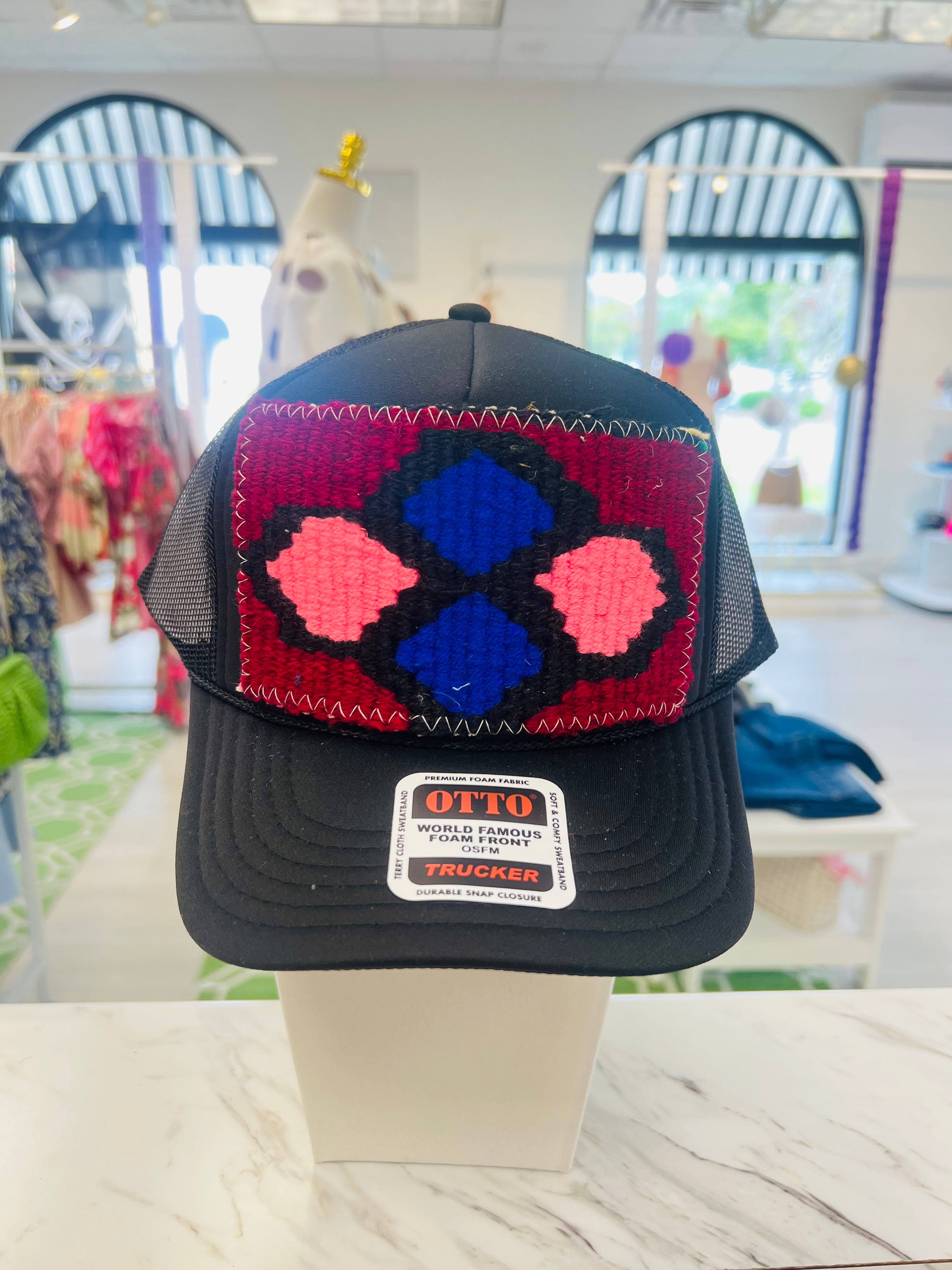 ORIJINAL Trucker Hat in Black - Maroon/Pink/Purple