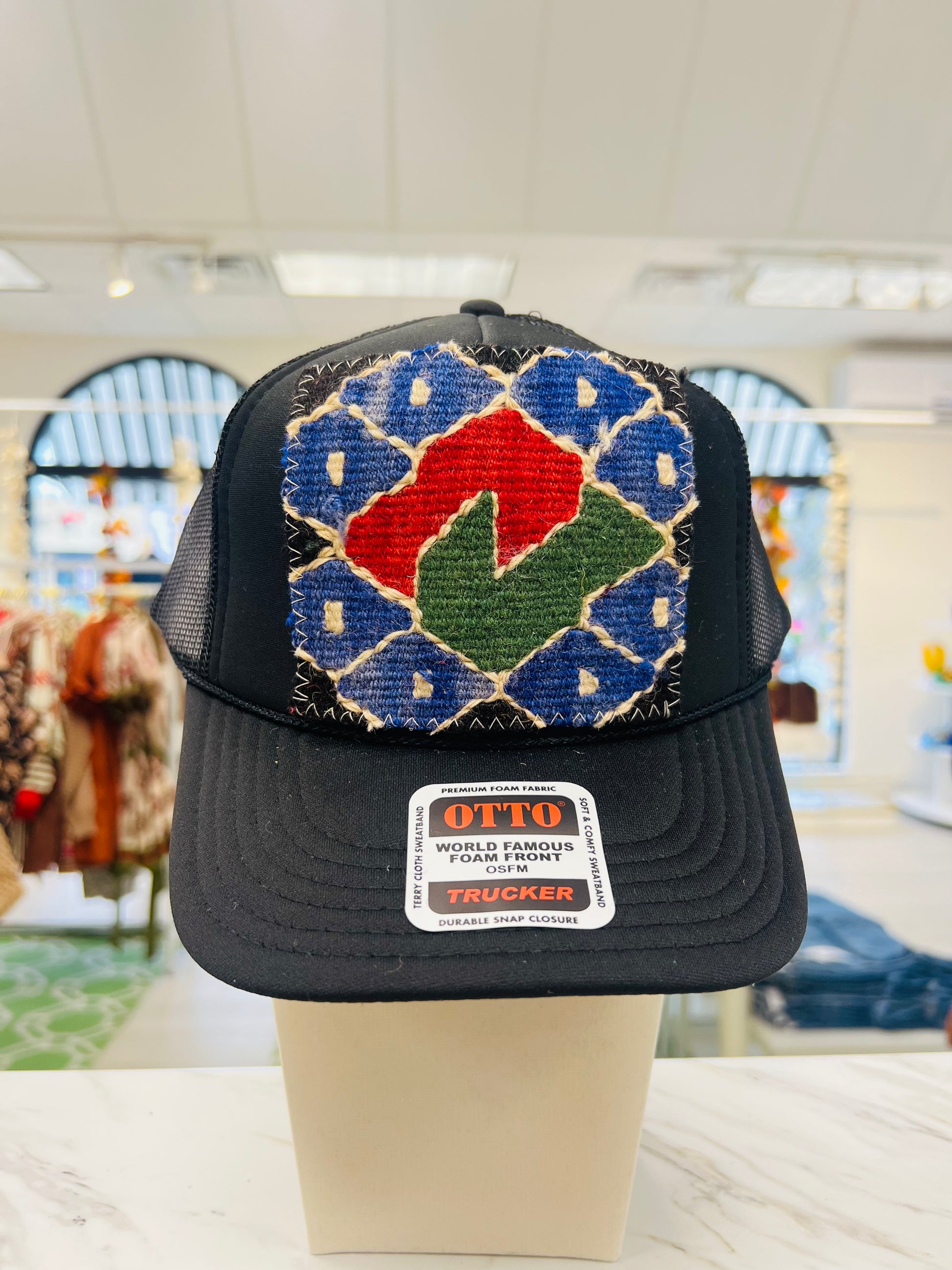 ORIJINAL Trucker Hat in Black - Blue/Red/Green Patch