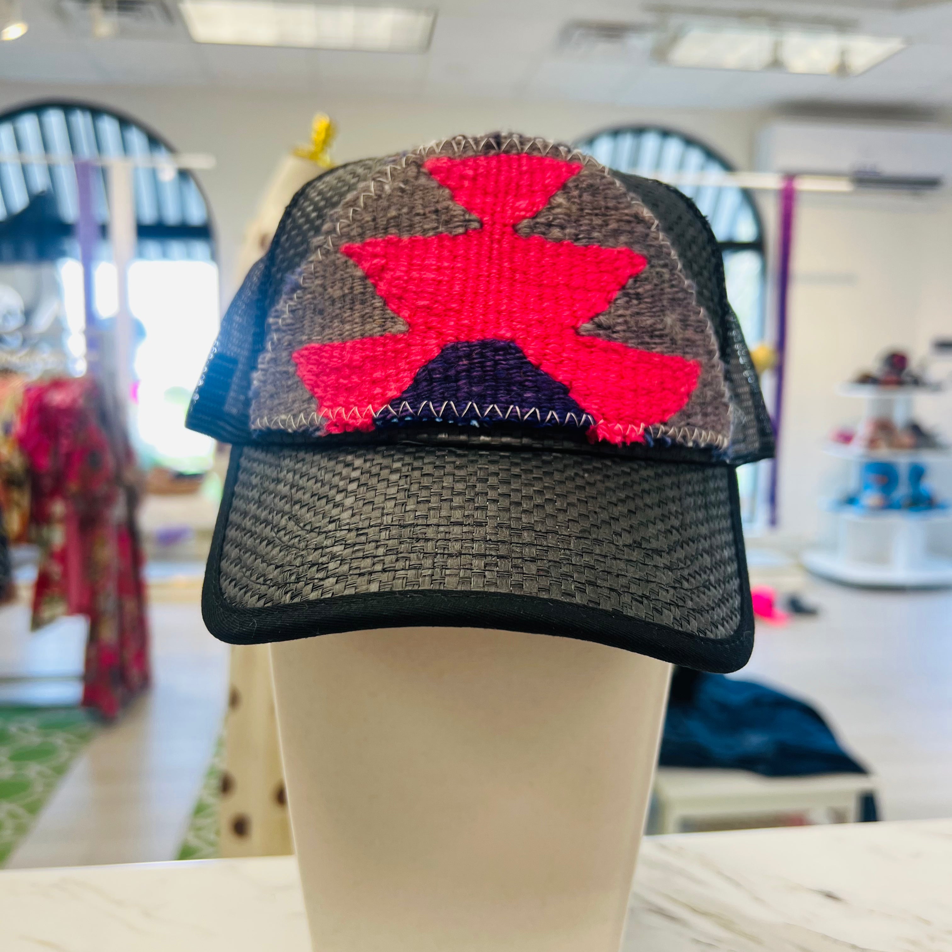 ORIJINAL Straw Trucker Hat in Black - Grey/Pink/Purple