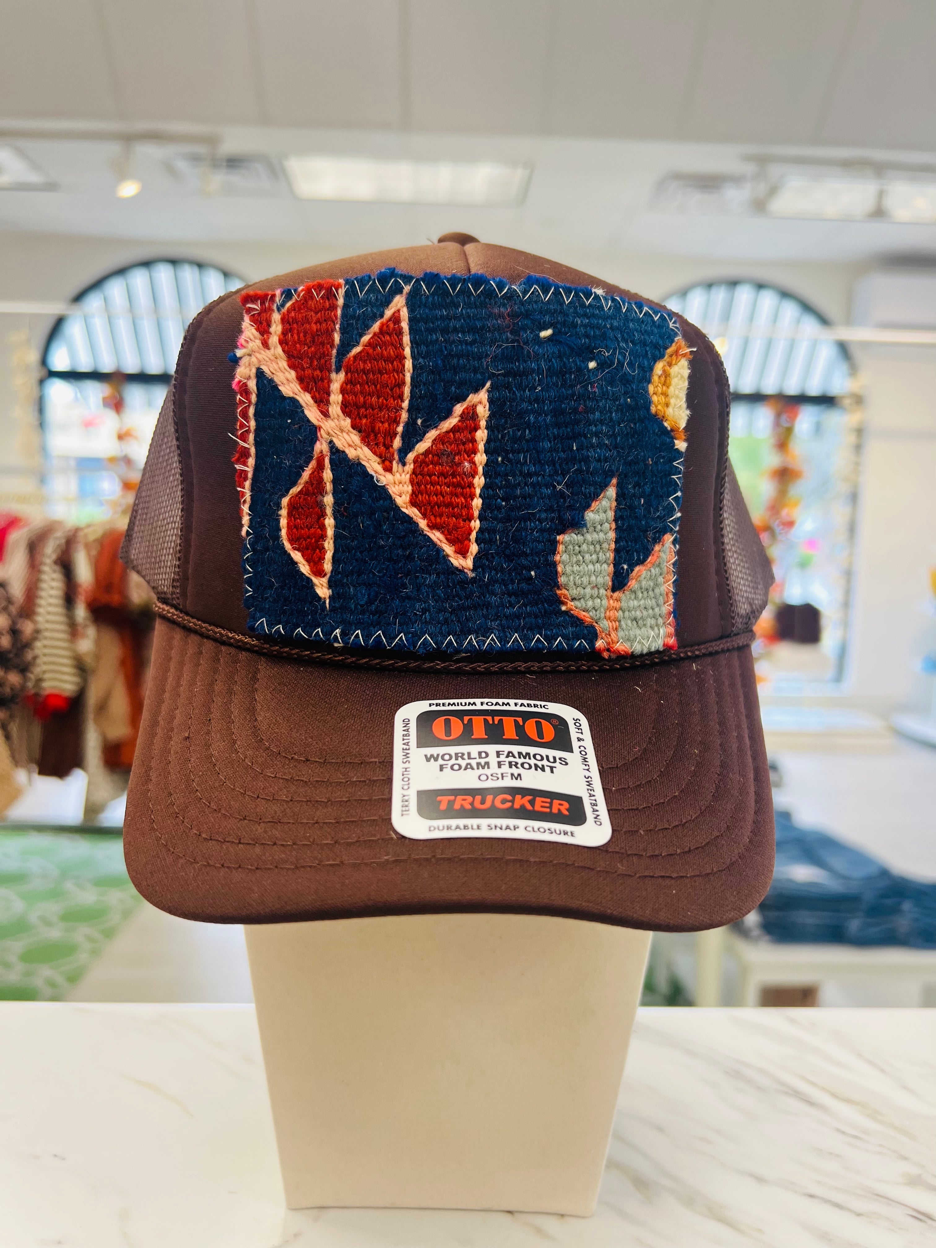 ORIJINAL Trucker Hat in Brown - Blue/Pink/Red Patch