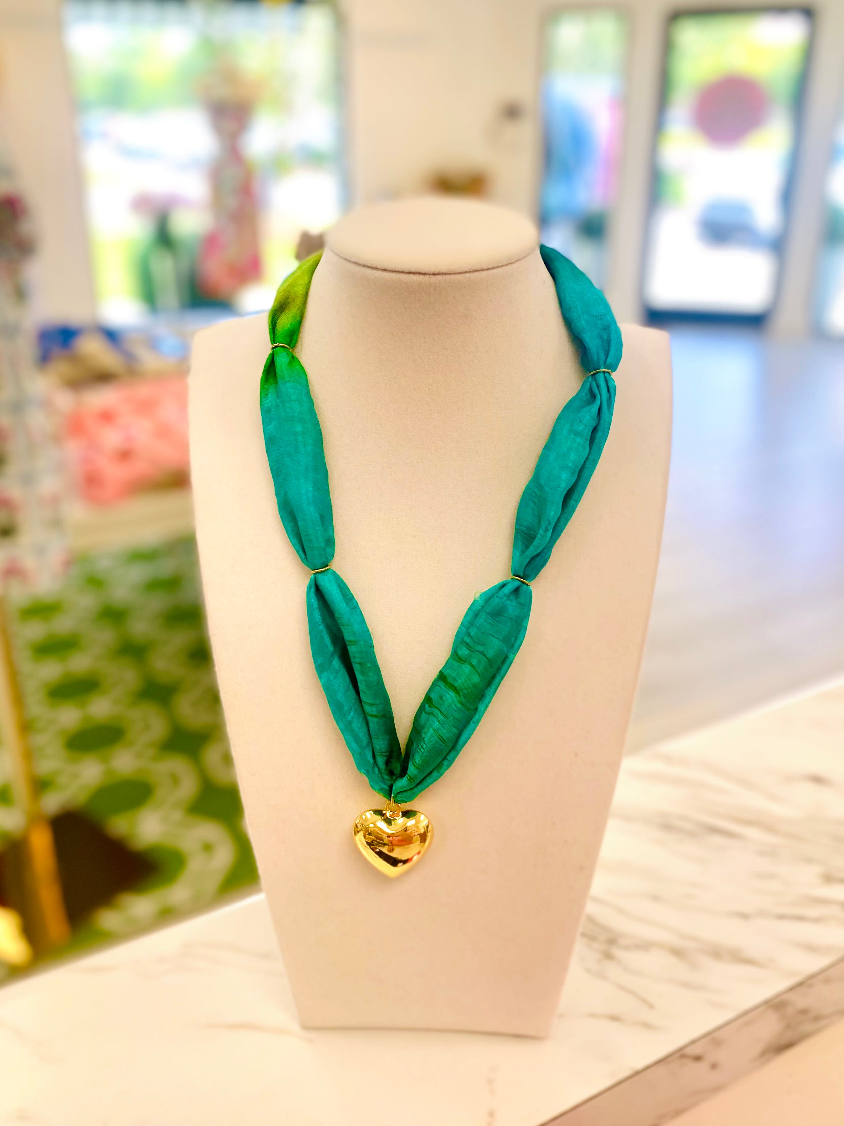 Emerald Eye Scarf Necklace