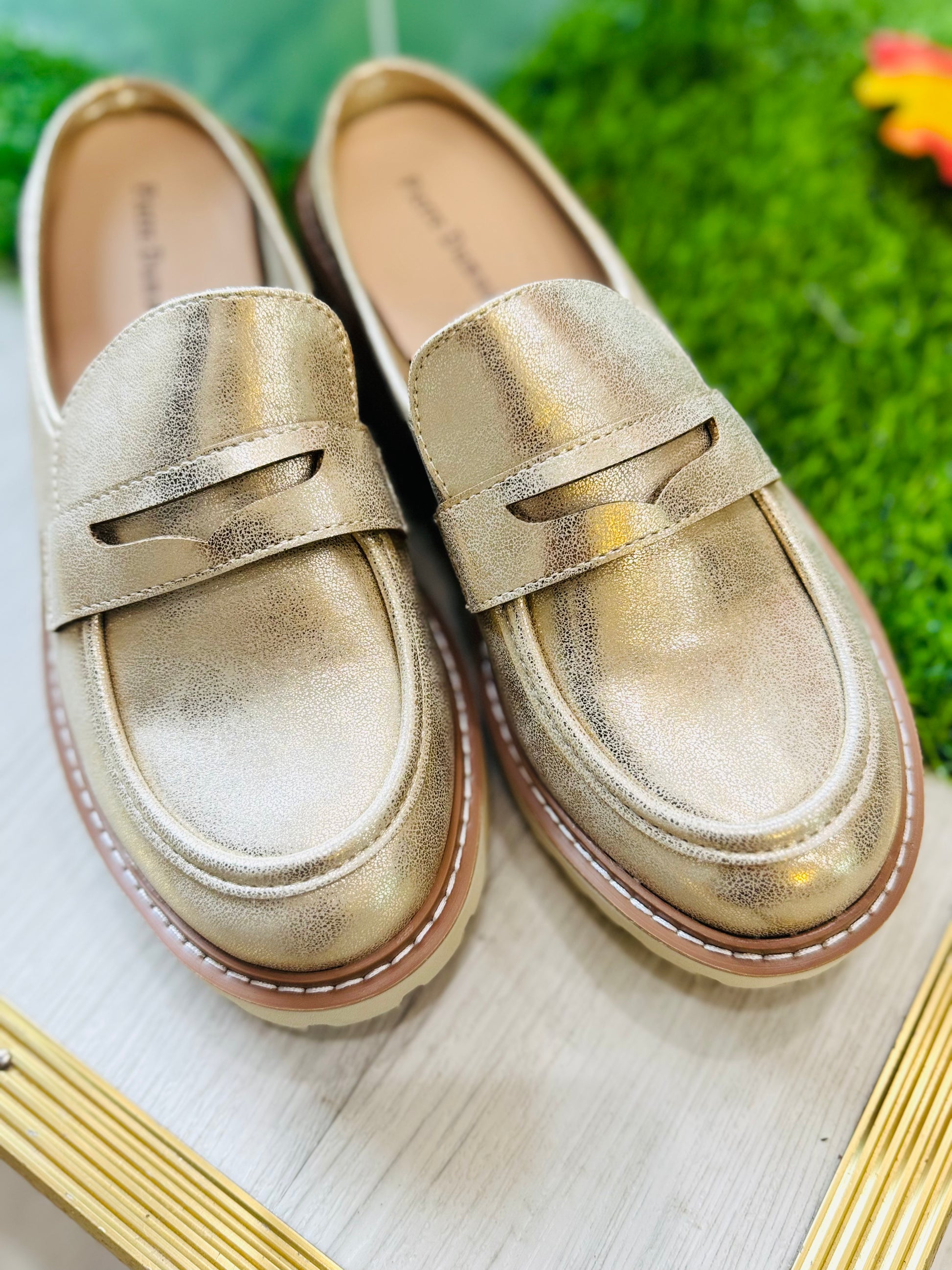 Mora Gold Loafer