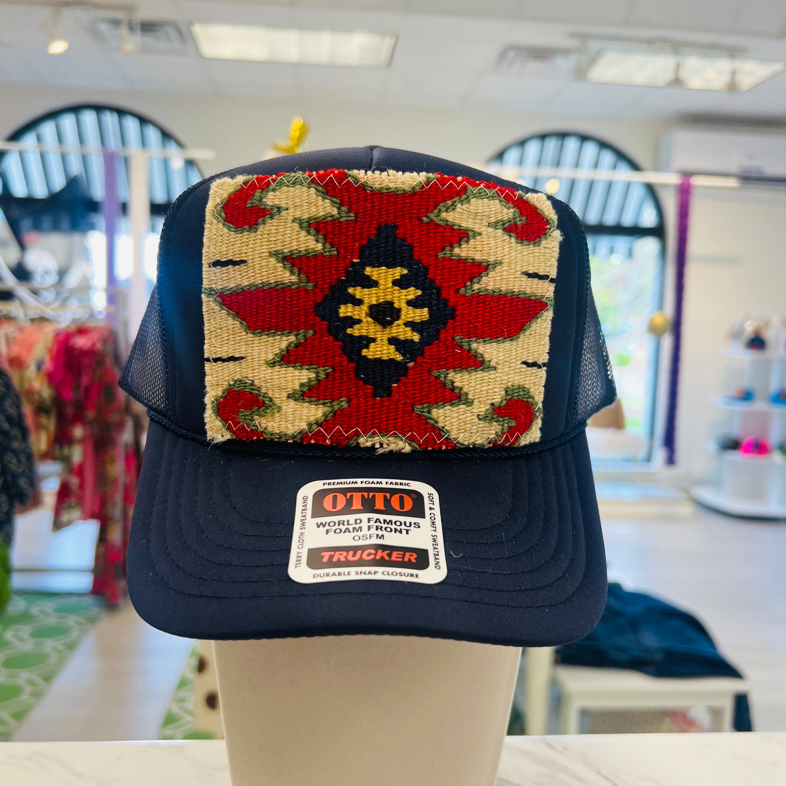 ORIJINAL Trucker Hat in Navy - Cream/Red/Navy