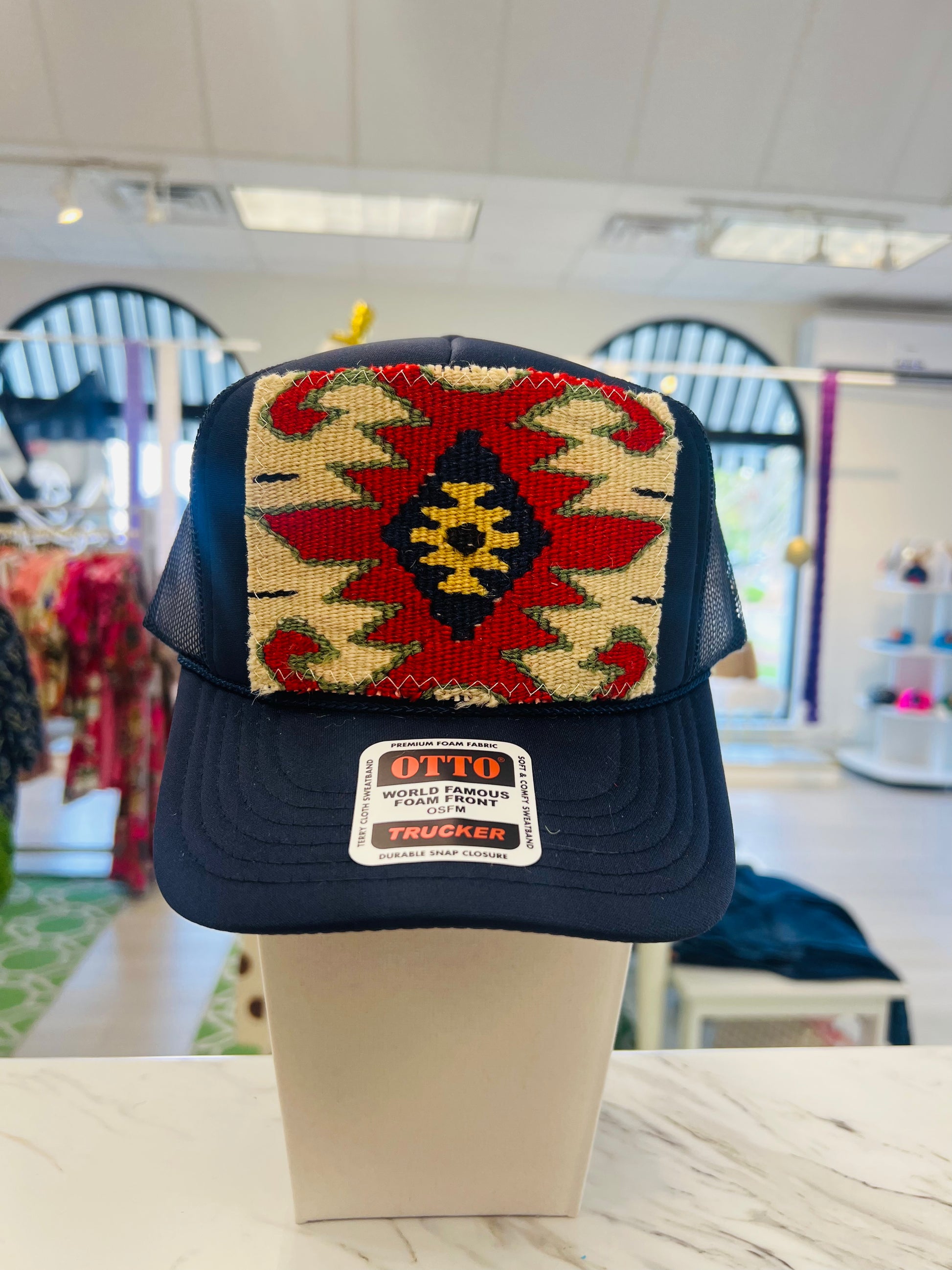 ORIJINAL Trucker Hat in Navy - Cream/Red/Navy