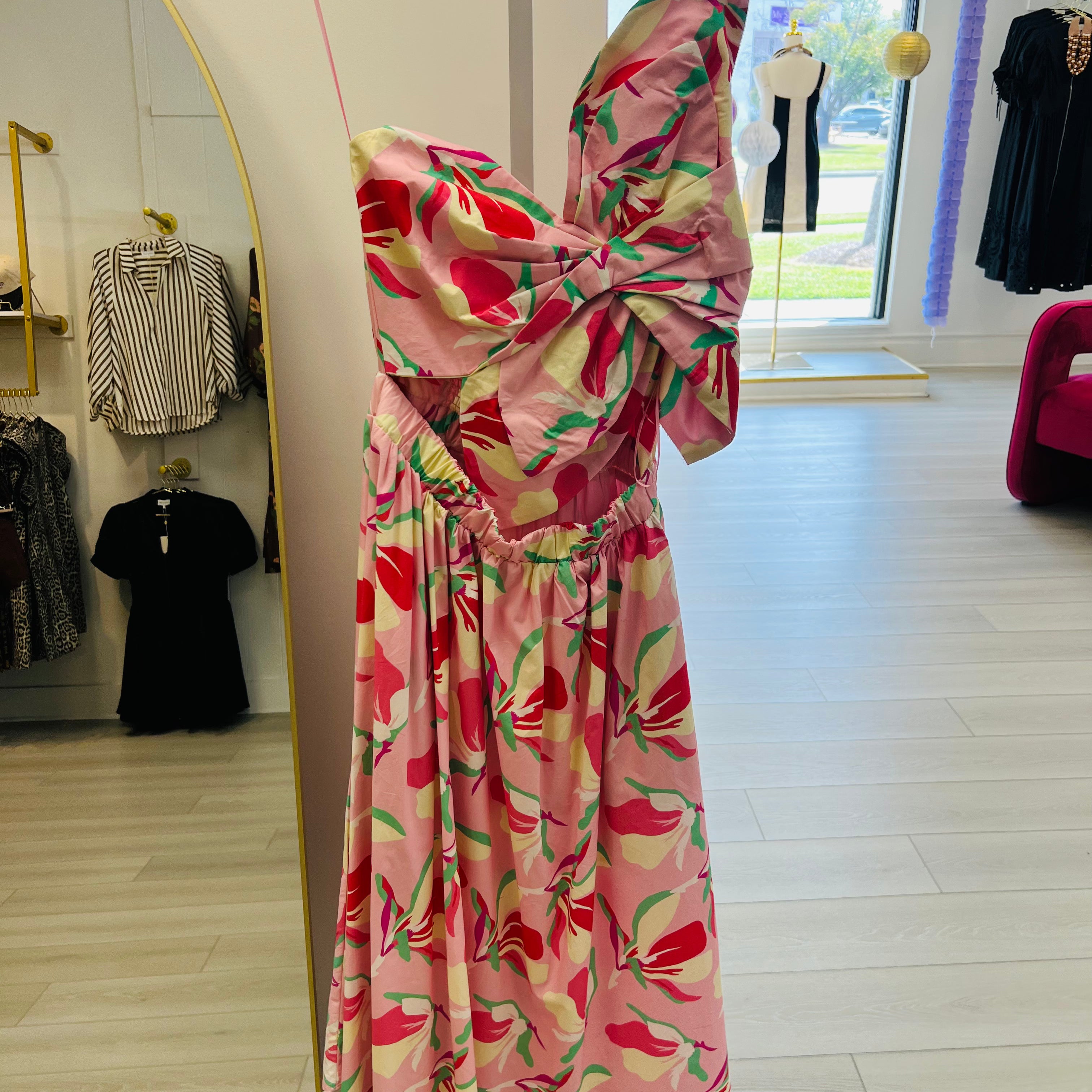 Showstopper Dress in Pink Petals