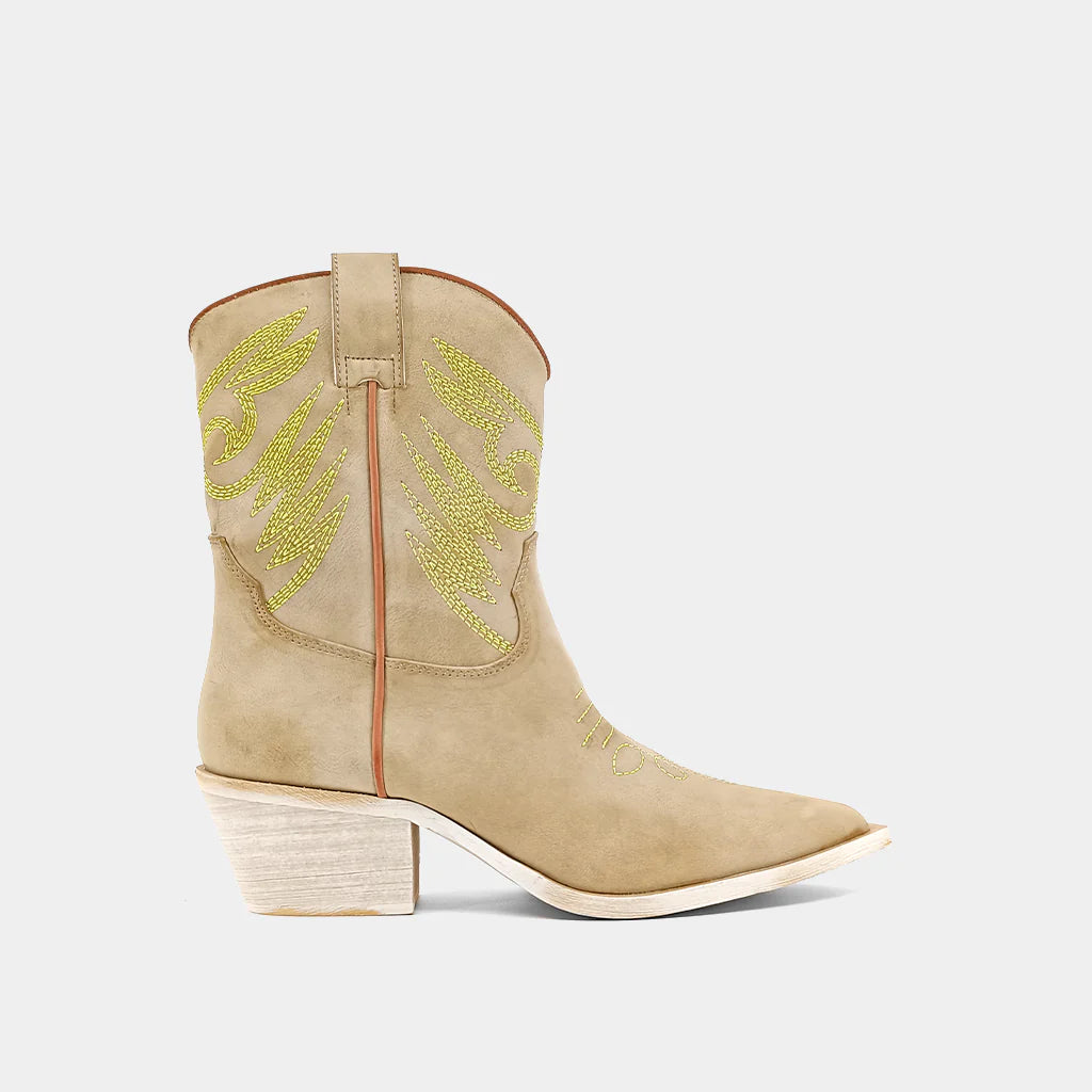 Zahara Boot