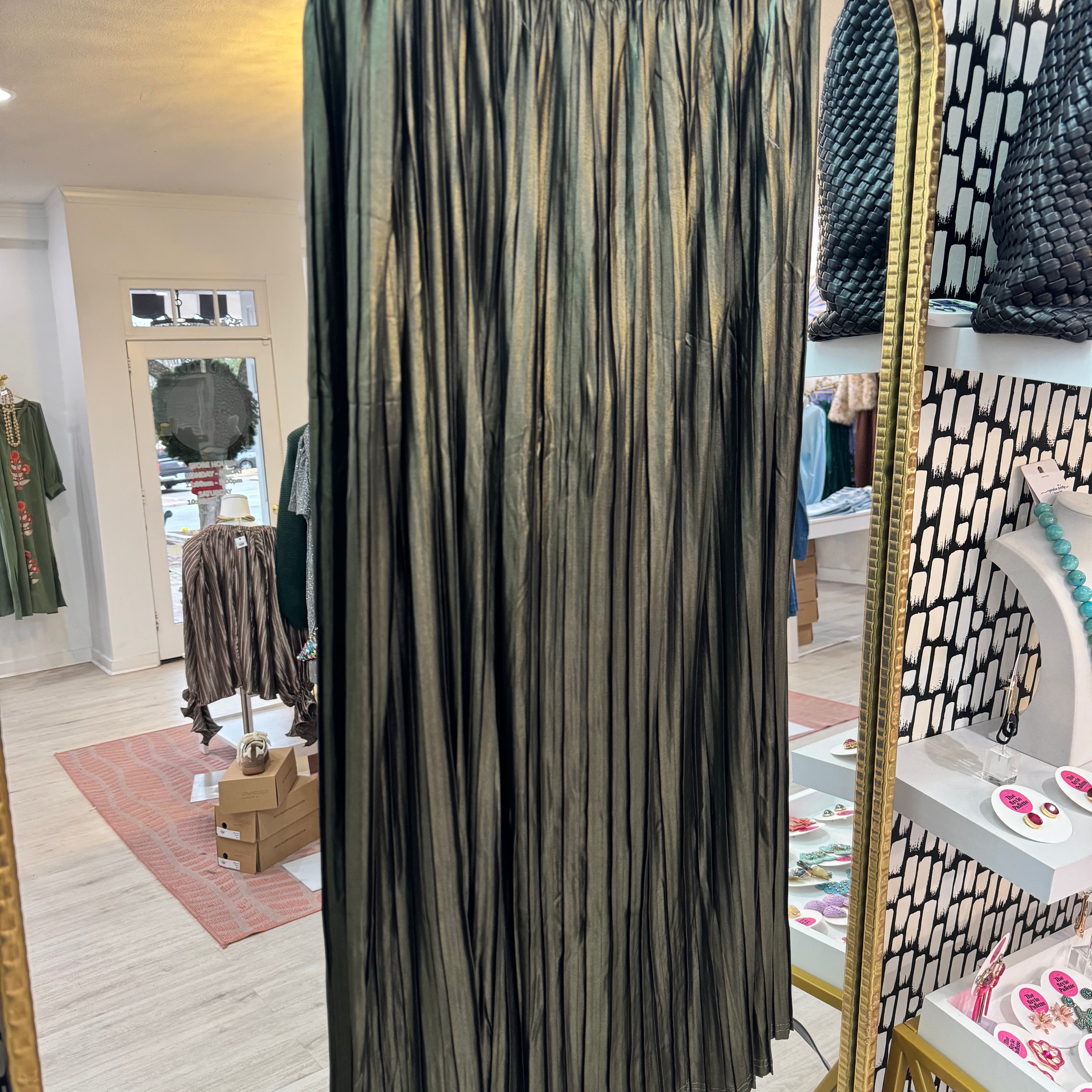 Shiny Entrance Pants