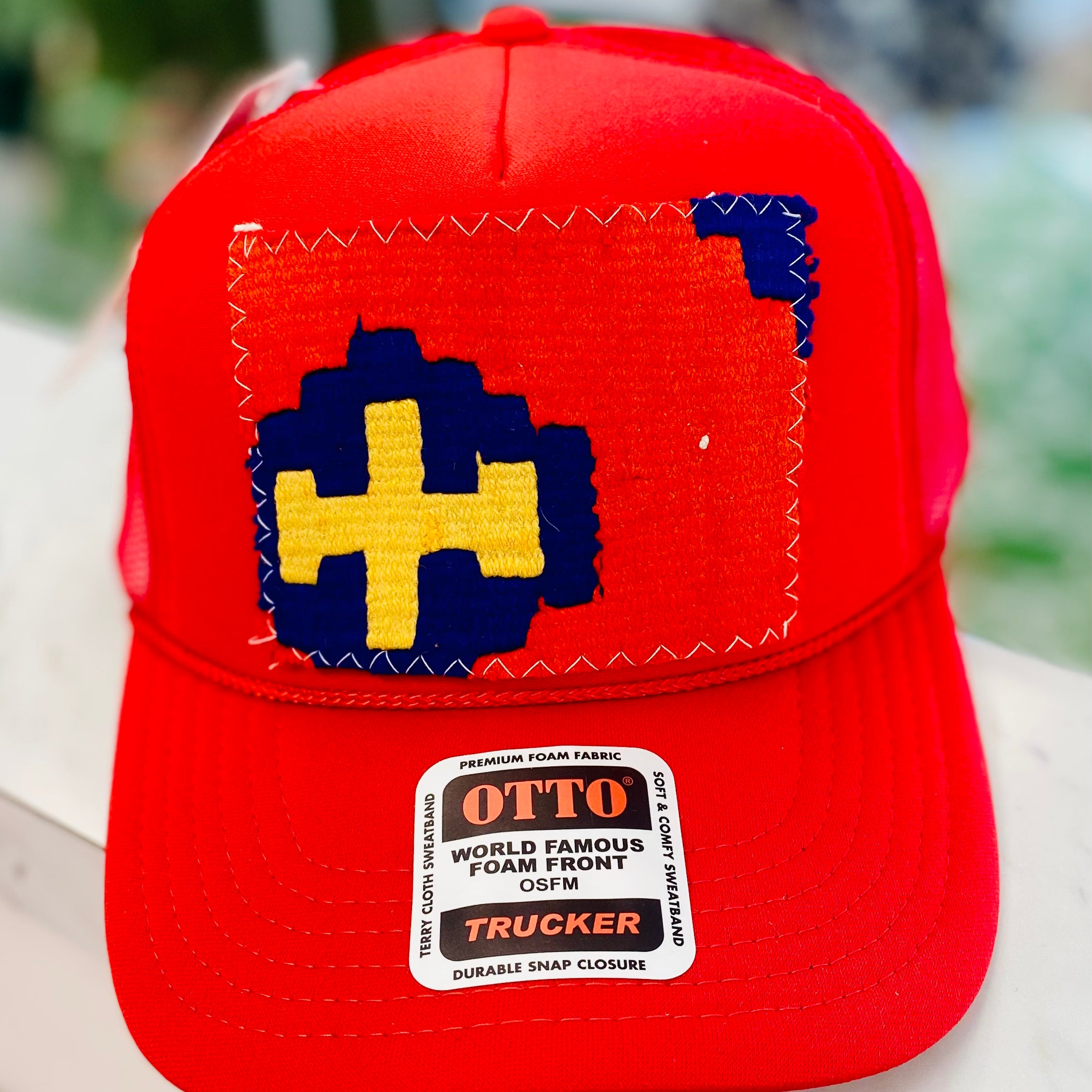 ORIJINAL Trucker Hat in Red- Red/Blue/Yellow Patch
