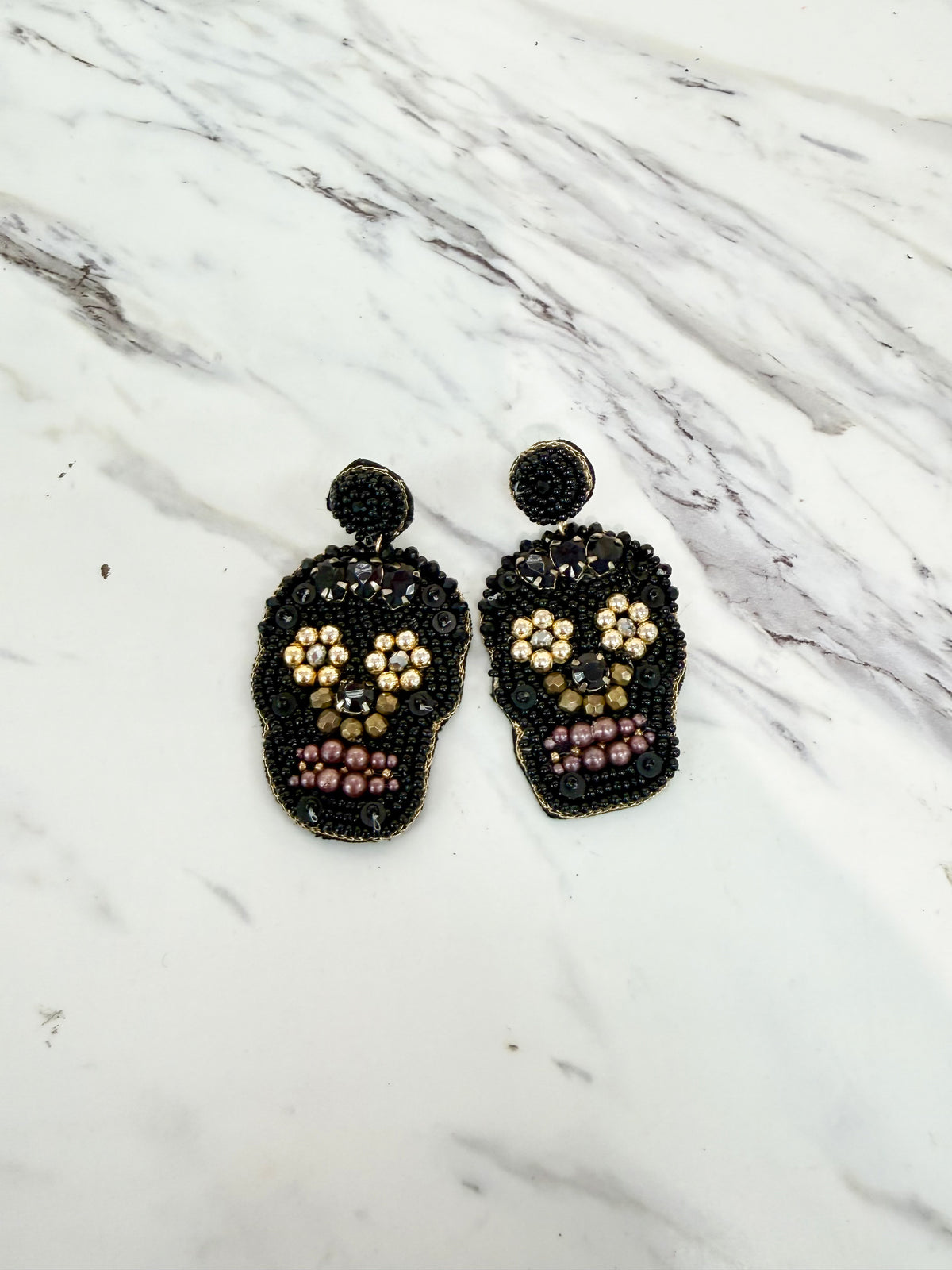 Bedazzled Skull Earrings in Black Mix