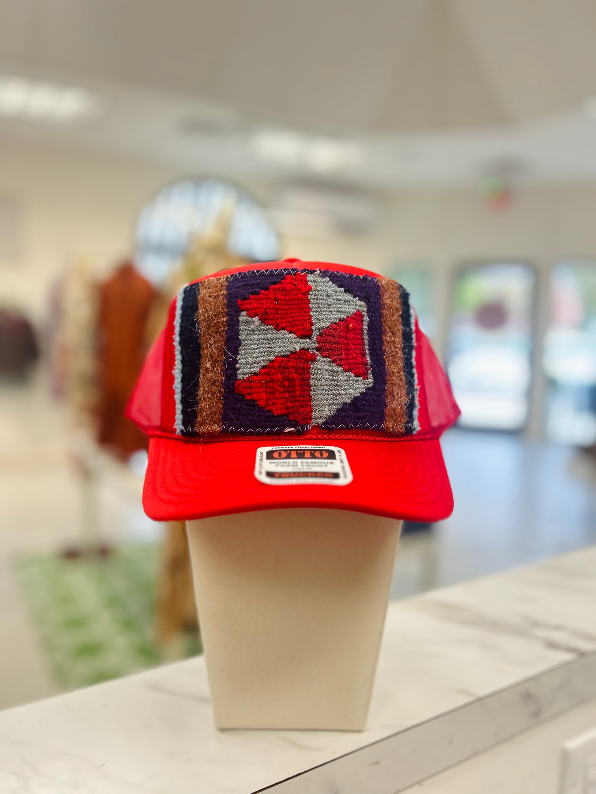 ORIJINAL Trucker Hat in Red - Purple/Red/Blue Patch