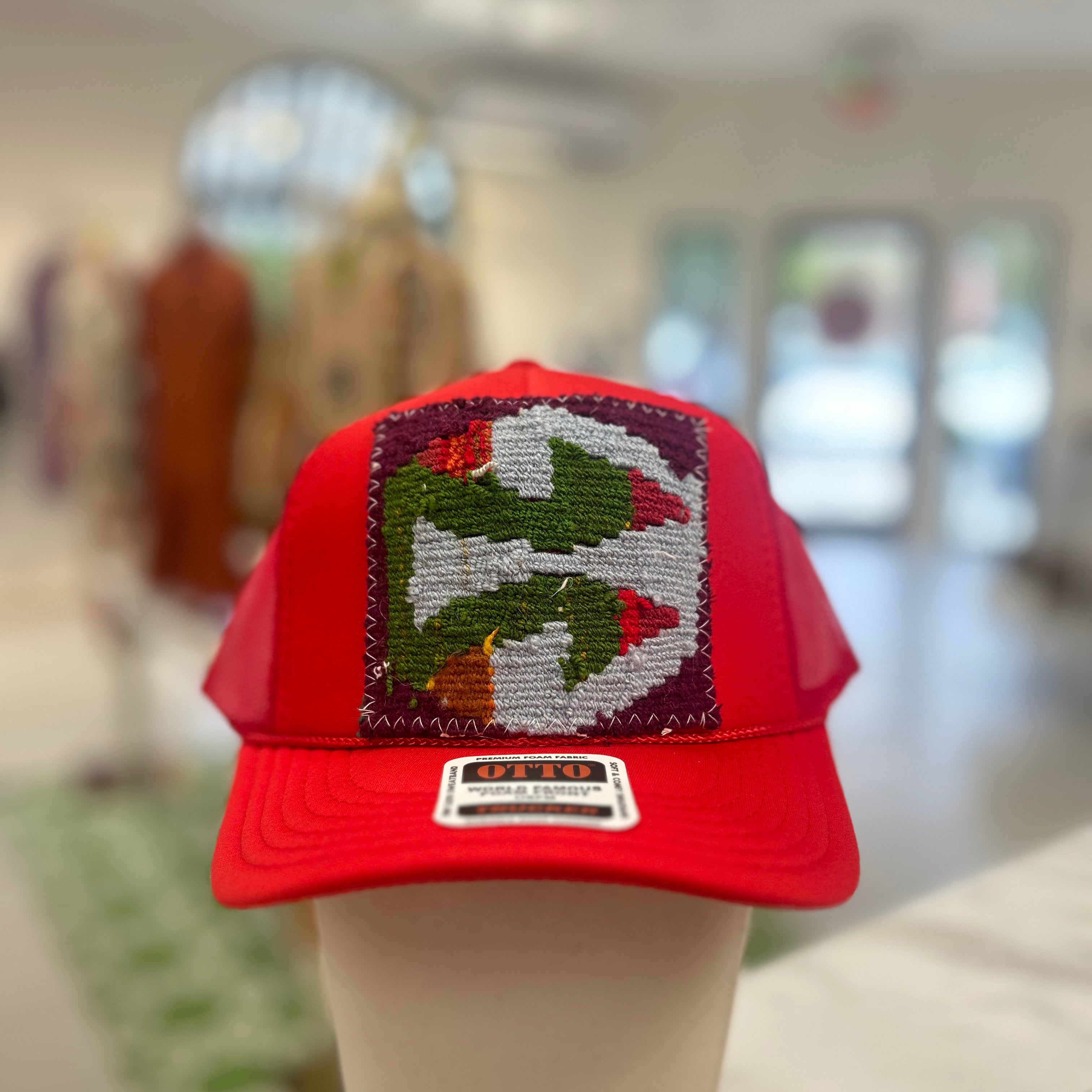 ORIJINAL Trucker Hat in Red - Purple/Green/Blue Patch