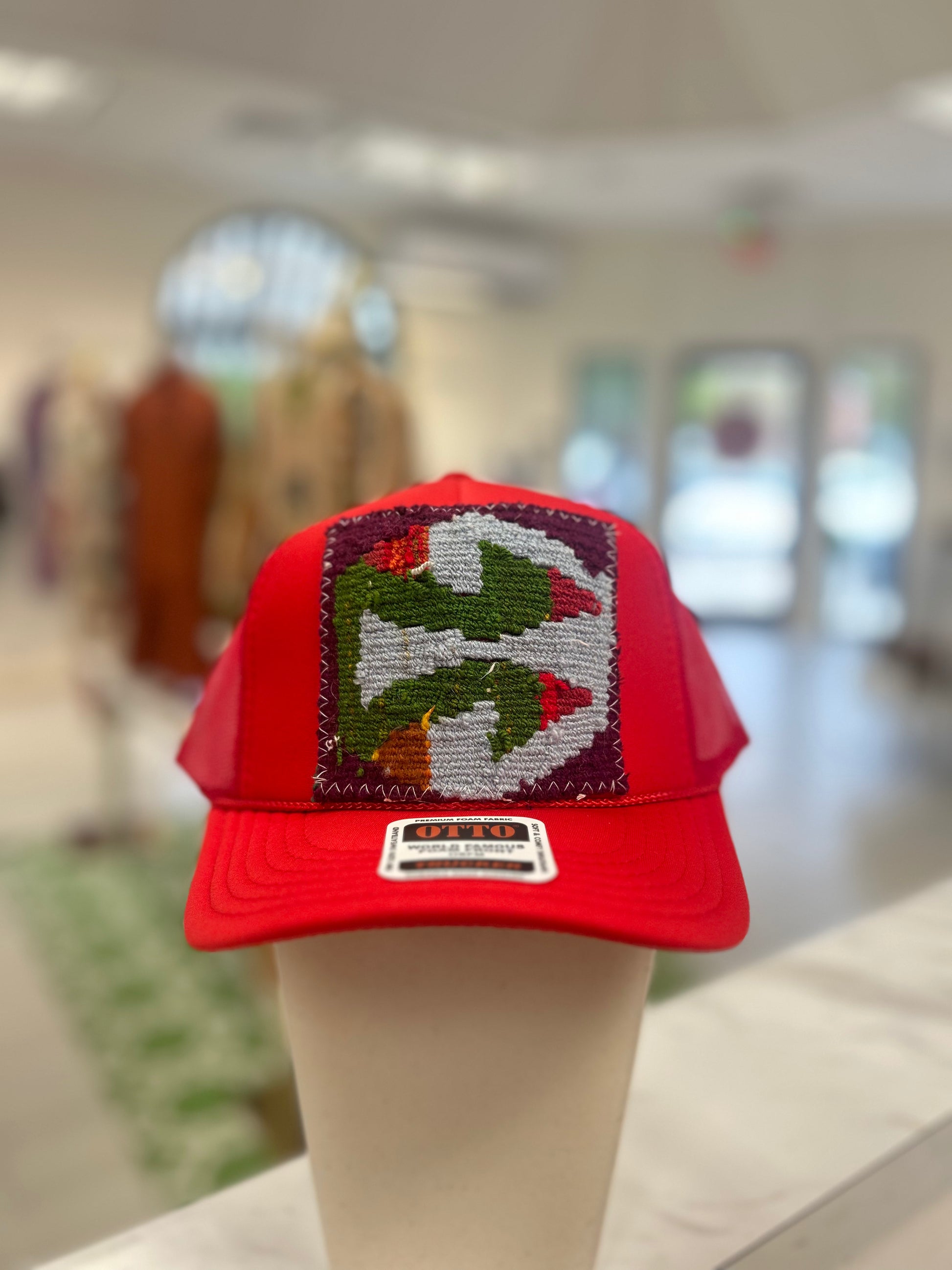 ORIJINAL Trucker Hat in Red - Purple/Green/Blue Patch