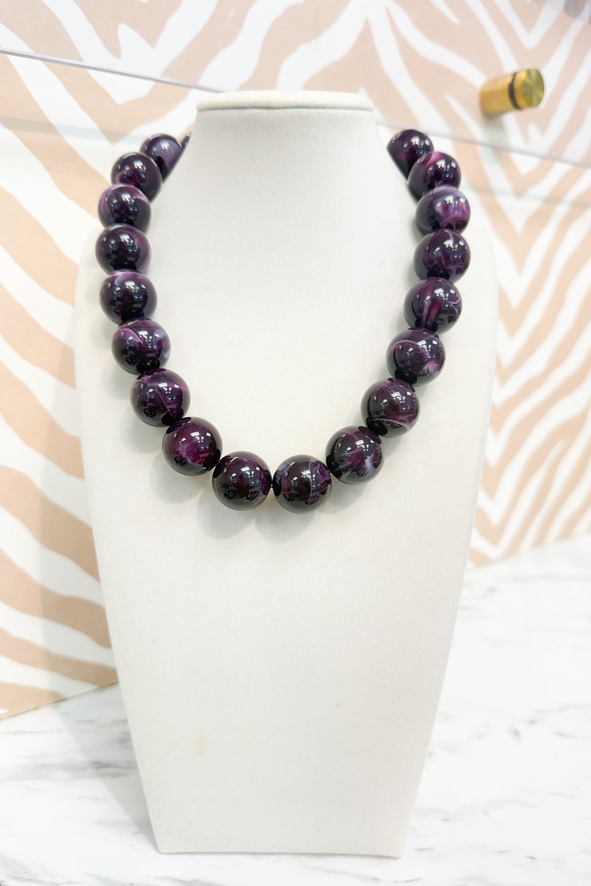 Circle Marble Beaded Necklace in Plum