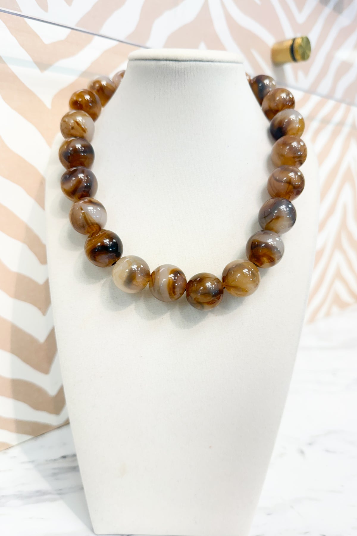 Circle Marble Beaded Necklace in Ash Mocha