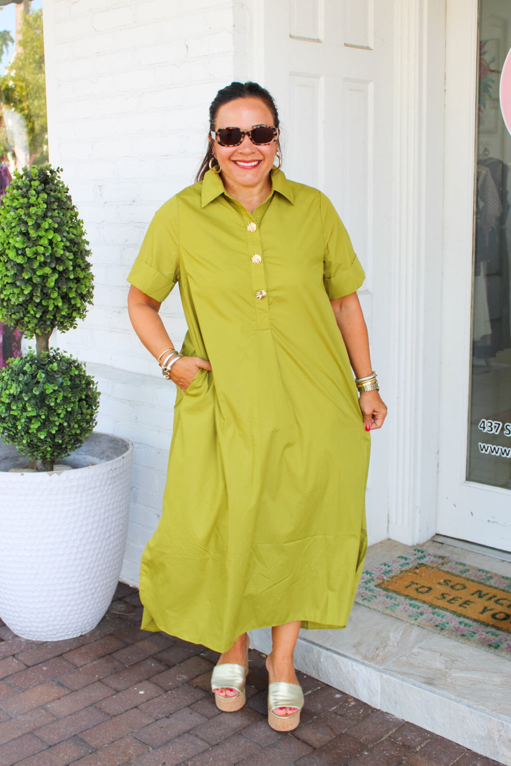 Sloane Short Sleeve Midi Dress - Martini Olive