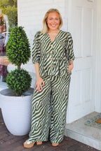 Wild Chase Pants - Olive