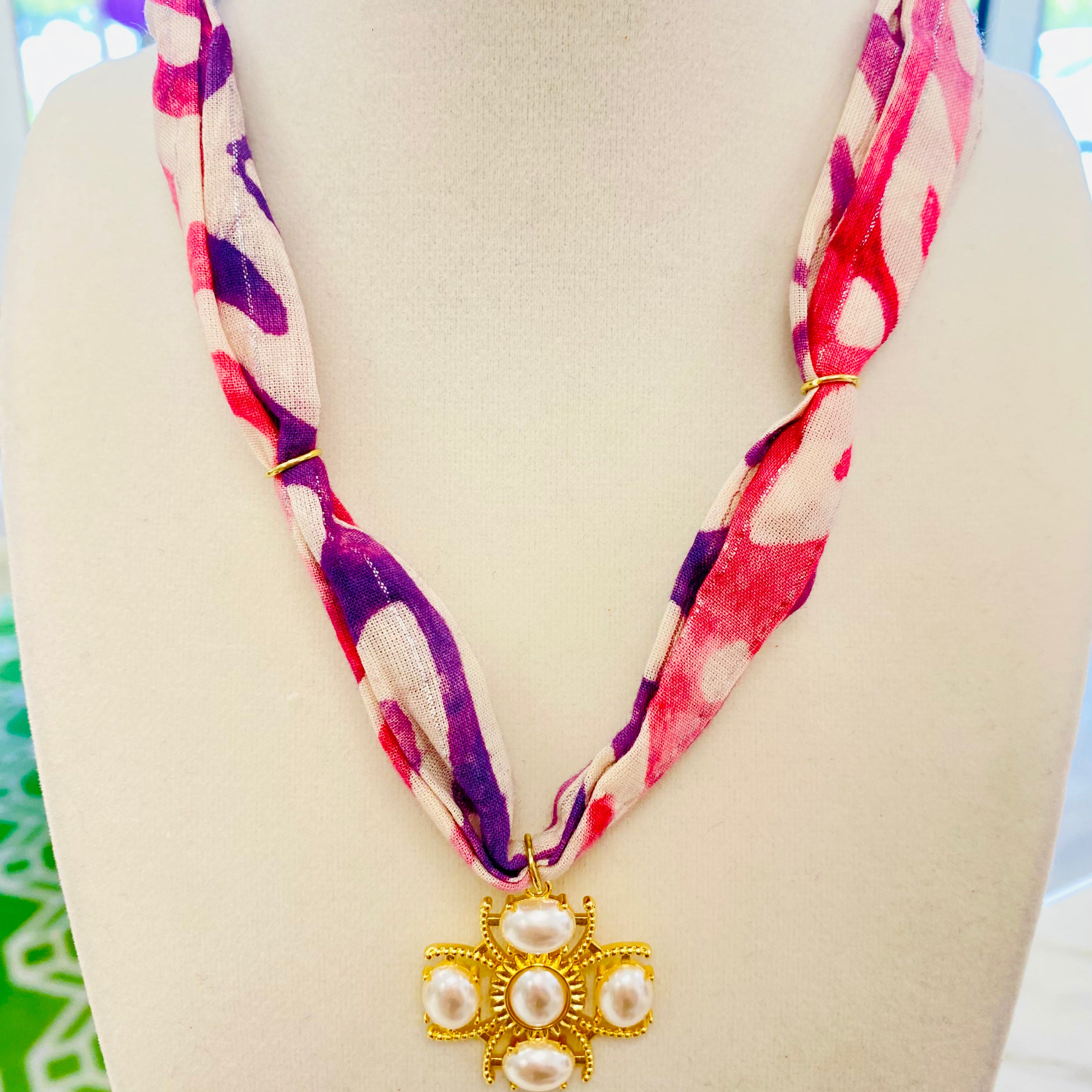 Pearl Blossom Scarf Necklace