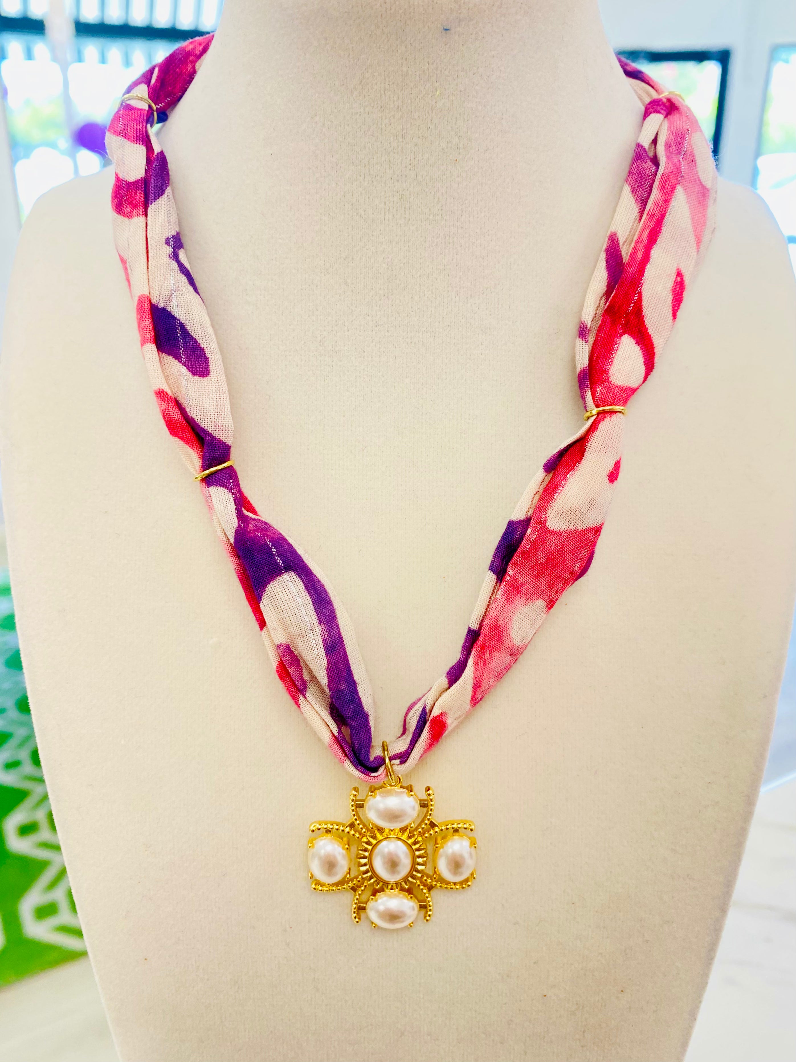 Pearl Blossom Scarf Necklace